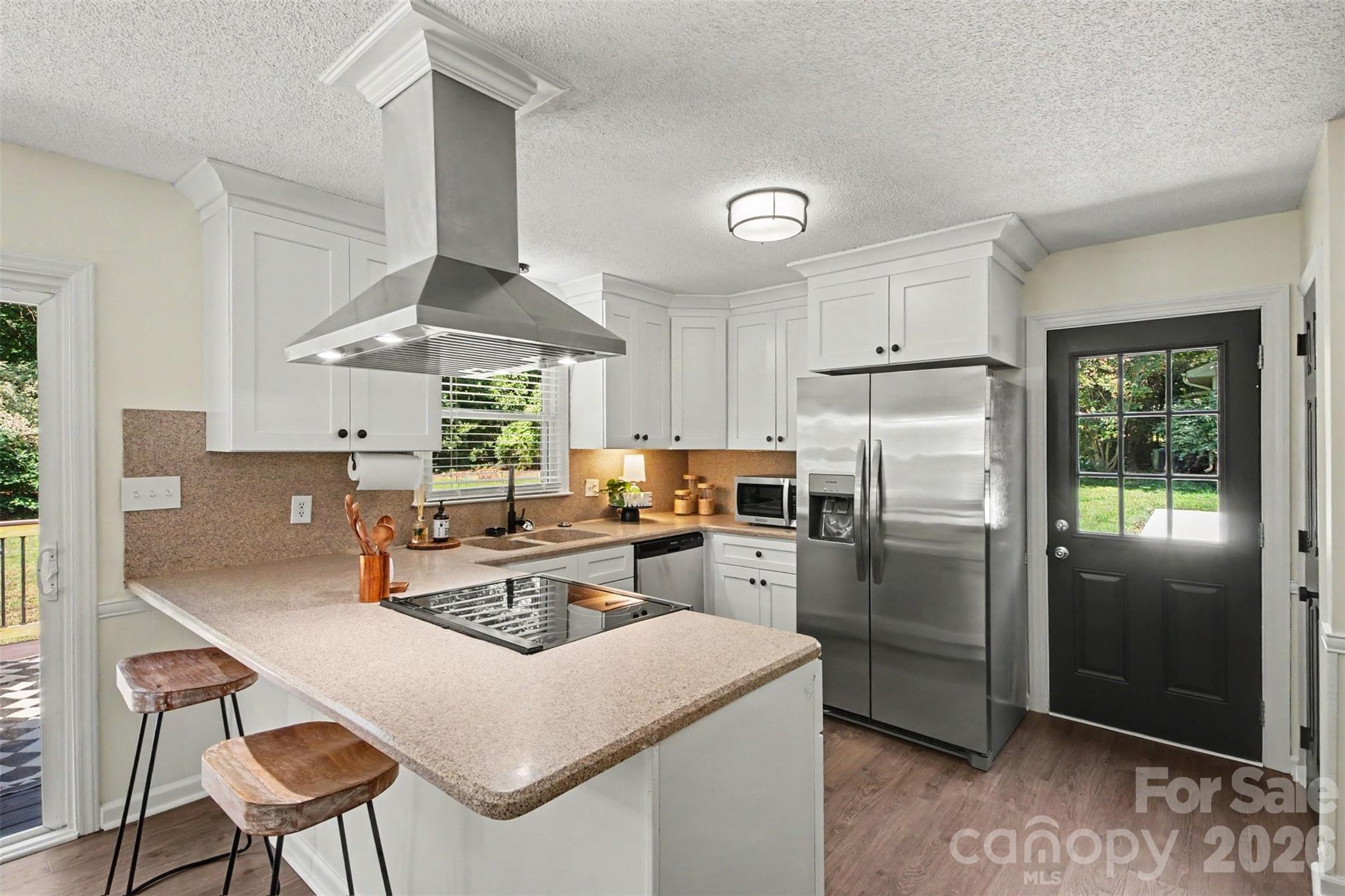 8319 Vagabond Road — Charlotte