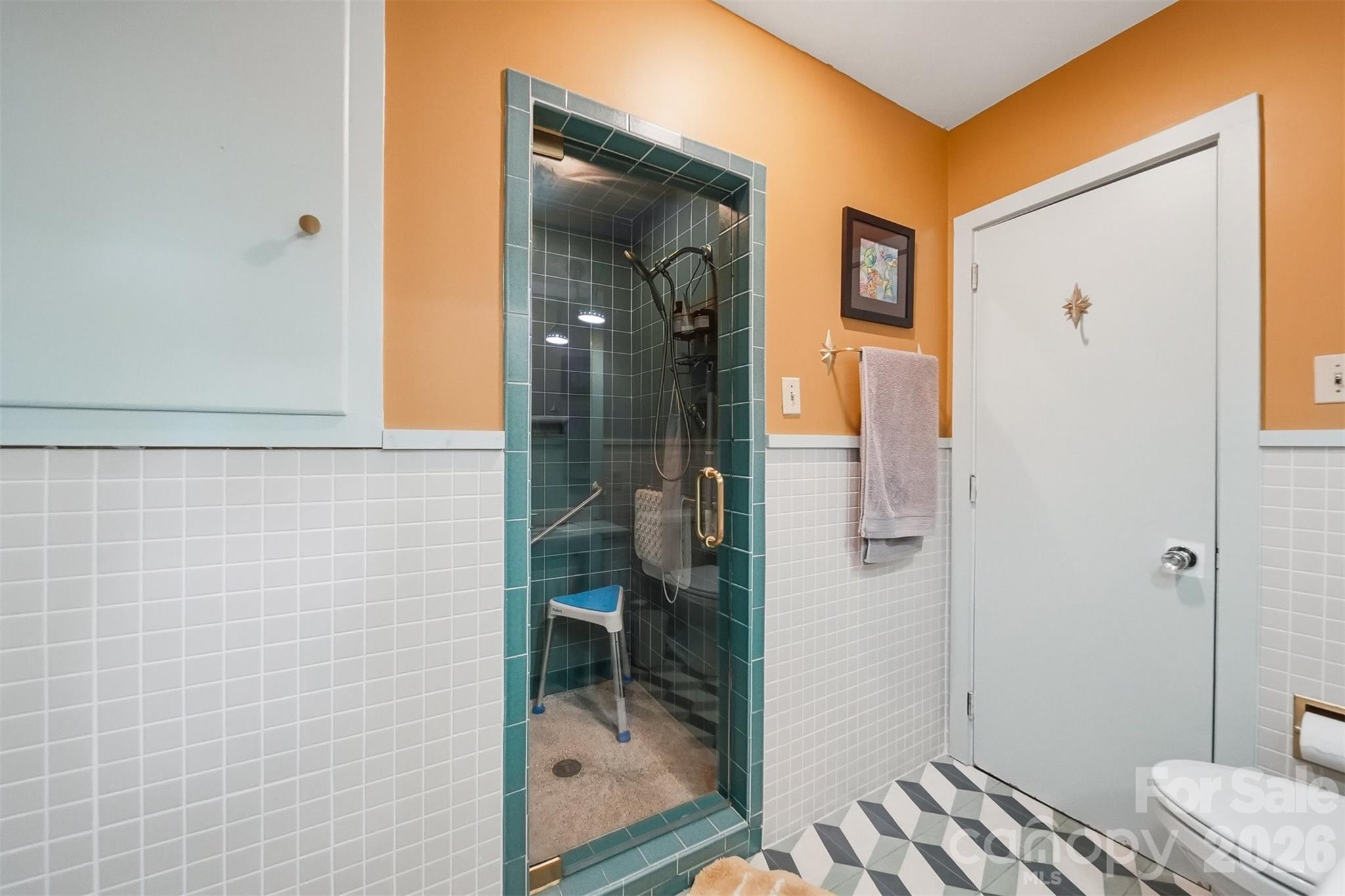 120 Woodland Drive — Morganton