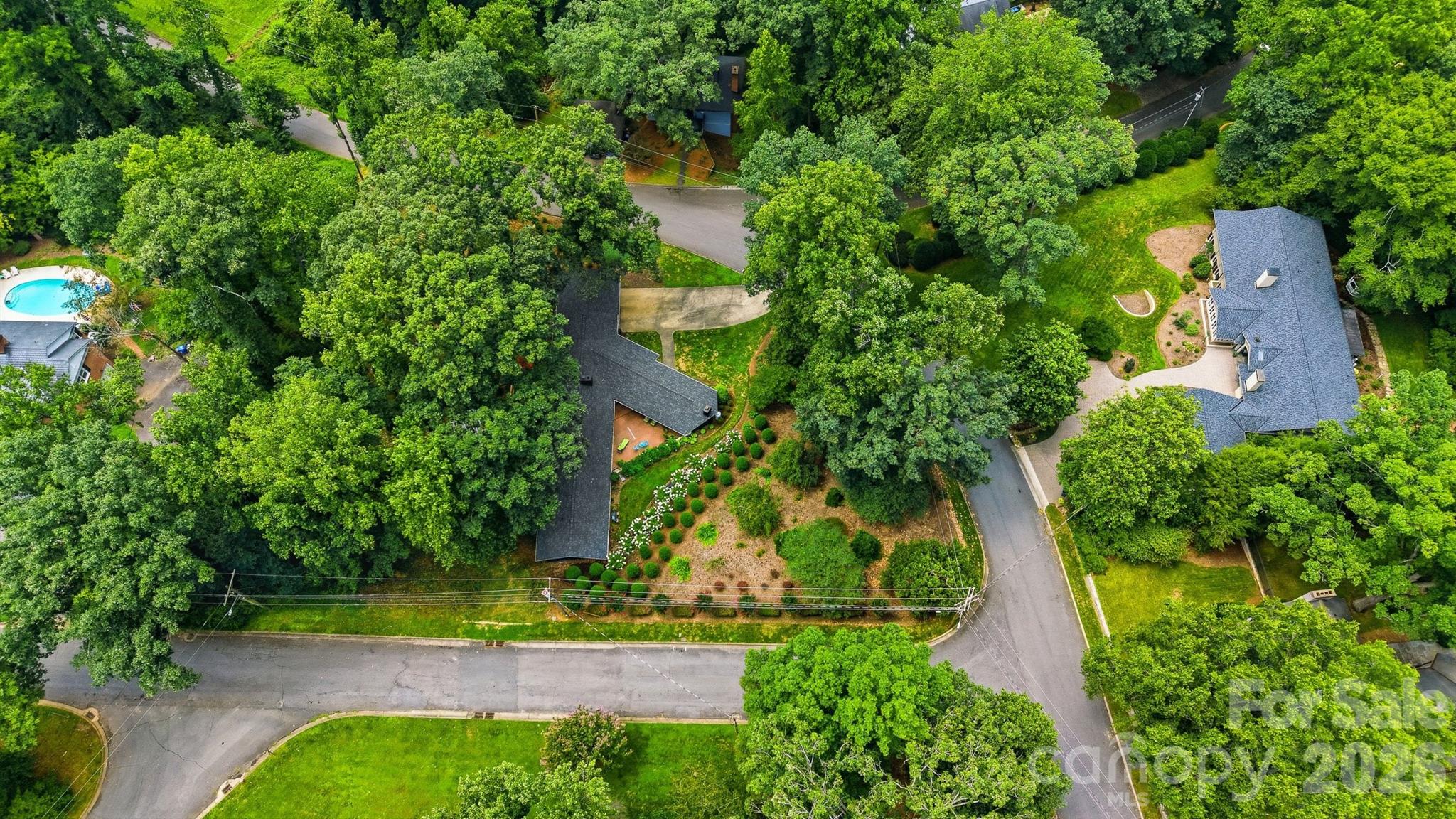 120 Woodland Drive — Morganton