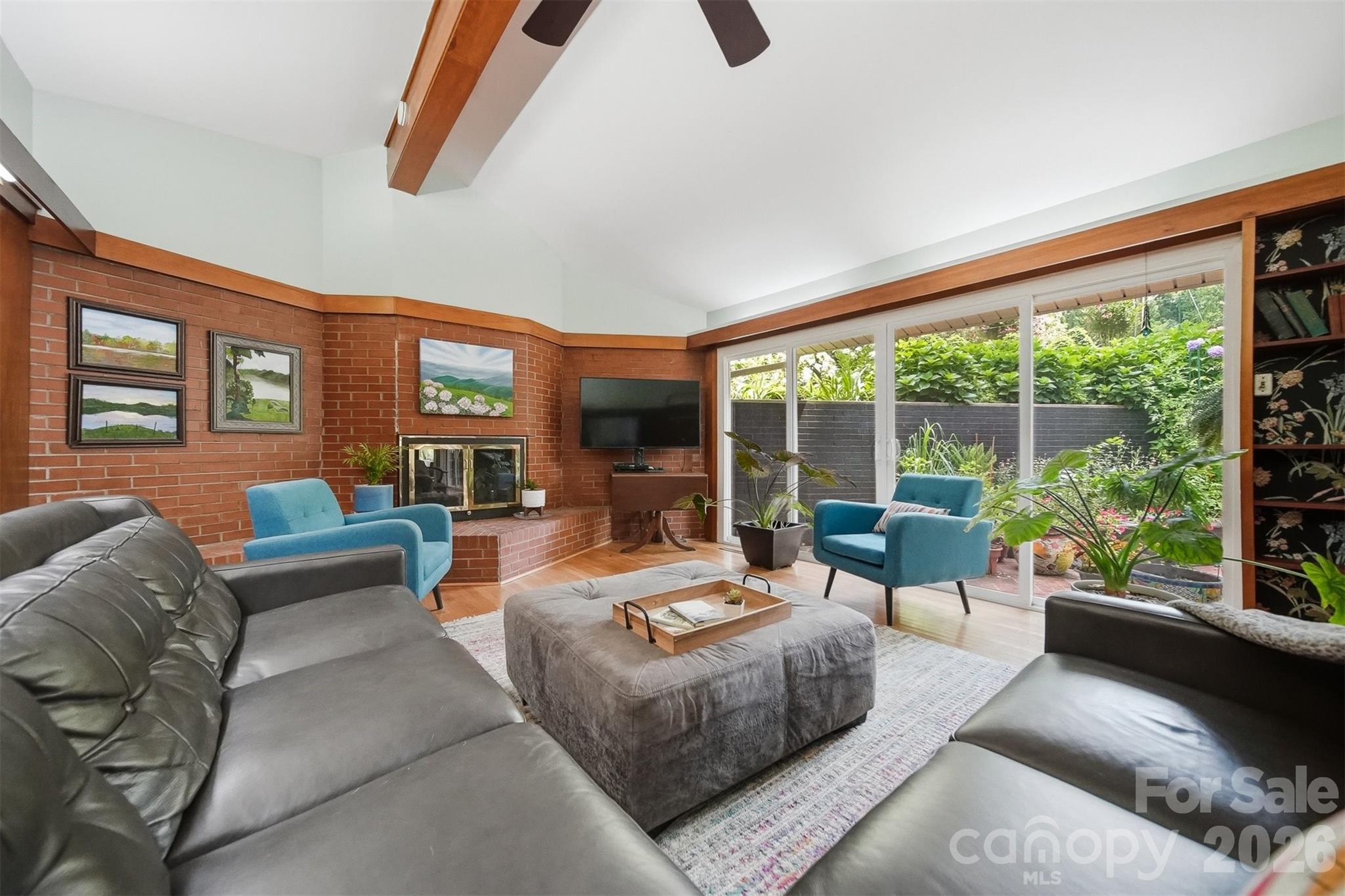 120 Woodland Drive — Morganton