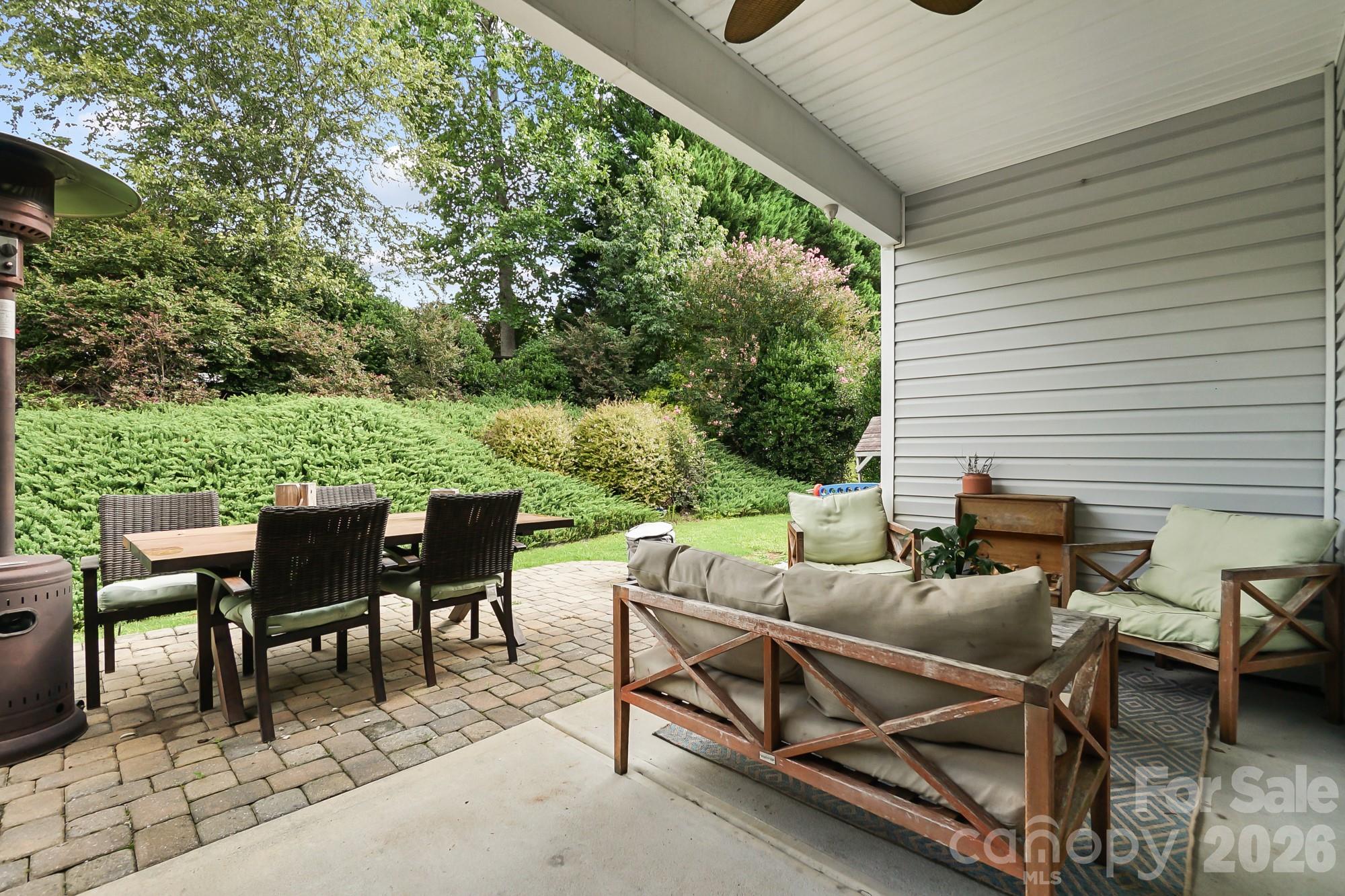 7213 Handon Lane — Huntersville