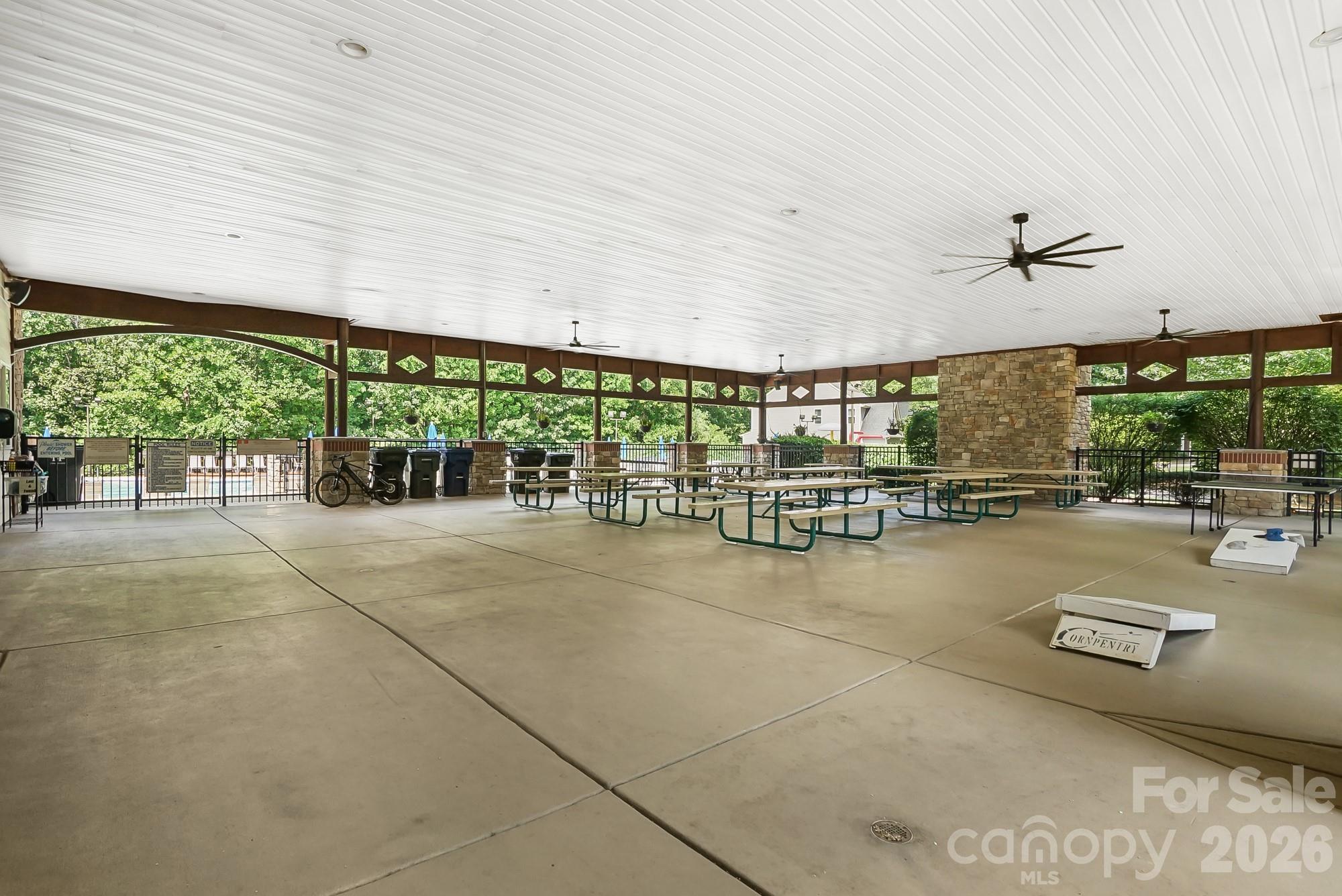 7213 Handon Lane — Huntersville