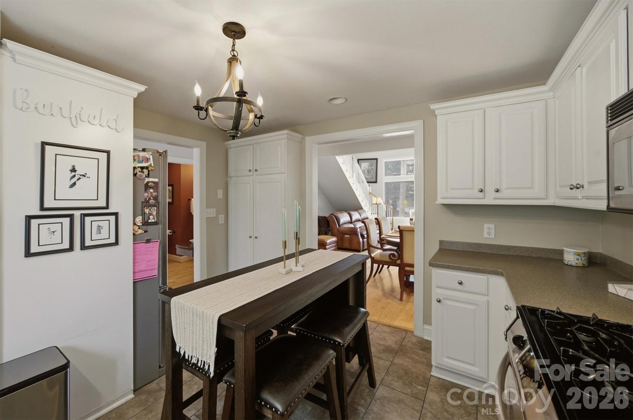 115 W Meeting Street — Morganton