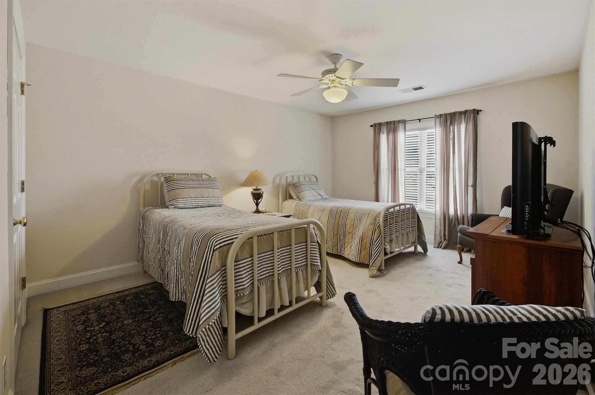 115 W Meeting Street — Morganton