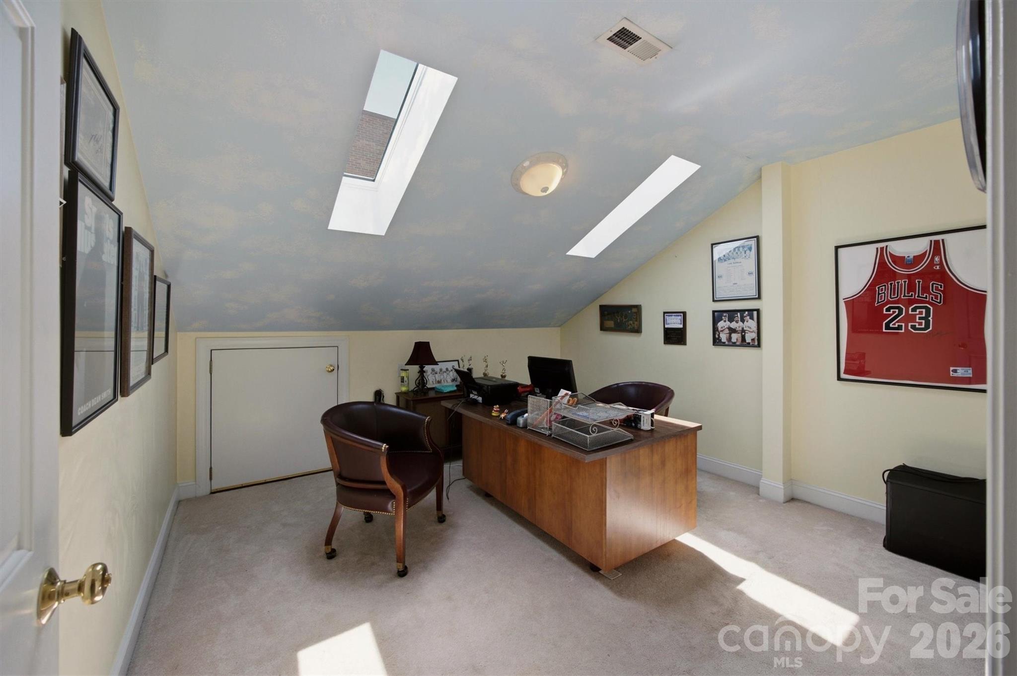 115 W Meeting Street — Morganton