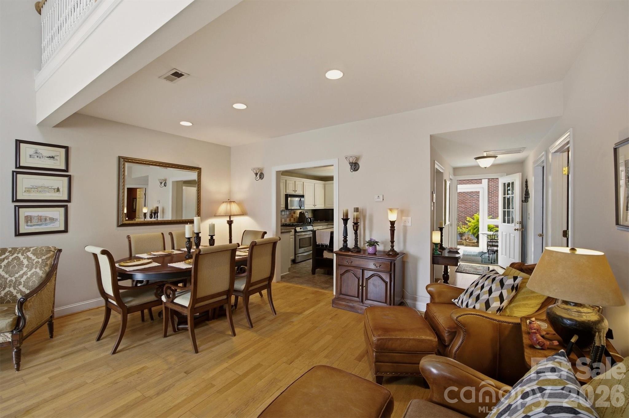 115 W Meeting Street — Morganton