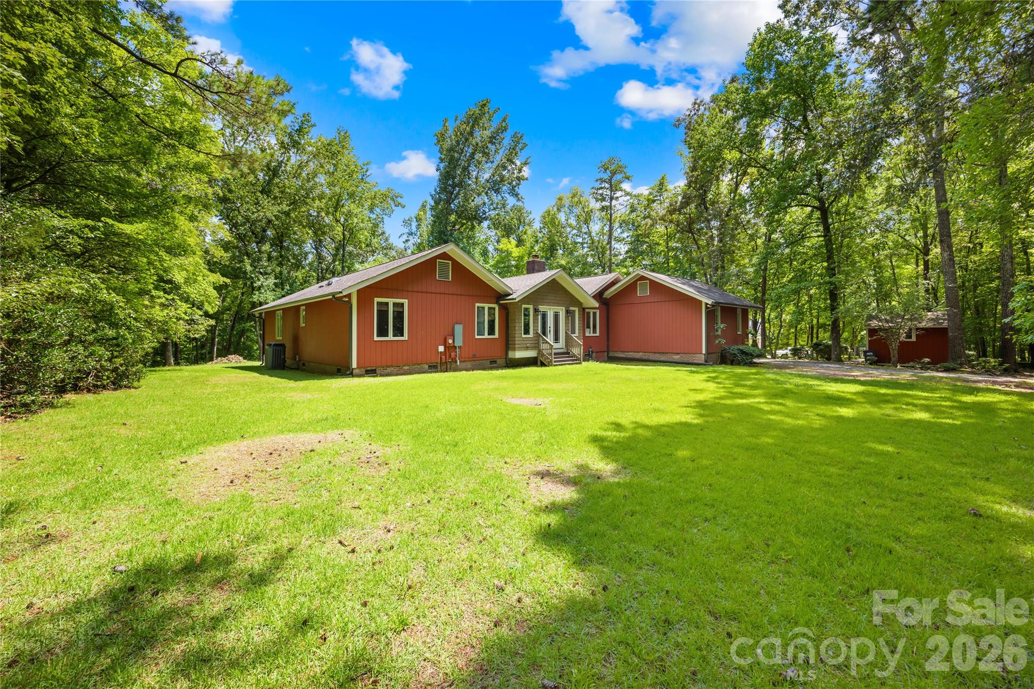 3406 Red Fox Trail — Matthews