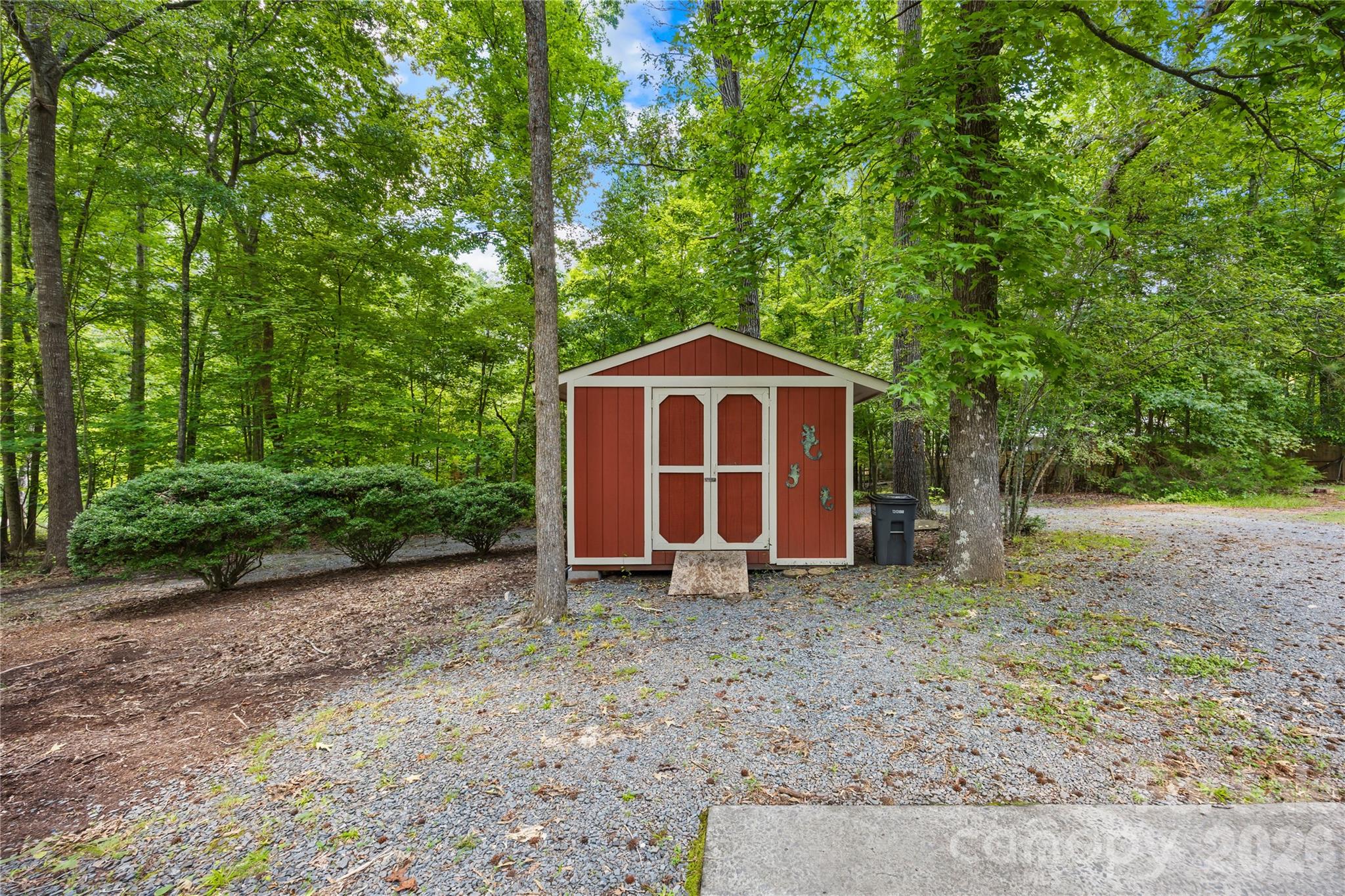 3406 Red Fox Trail — Matthews