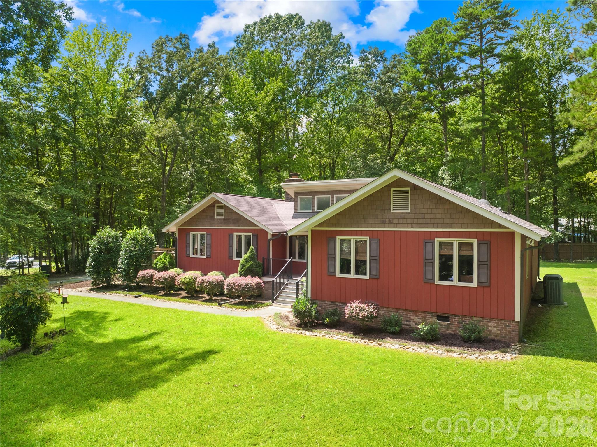 3406 Red Fox Trail — Matthews
