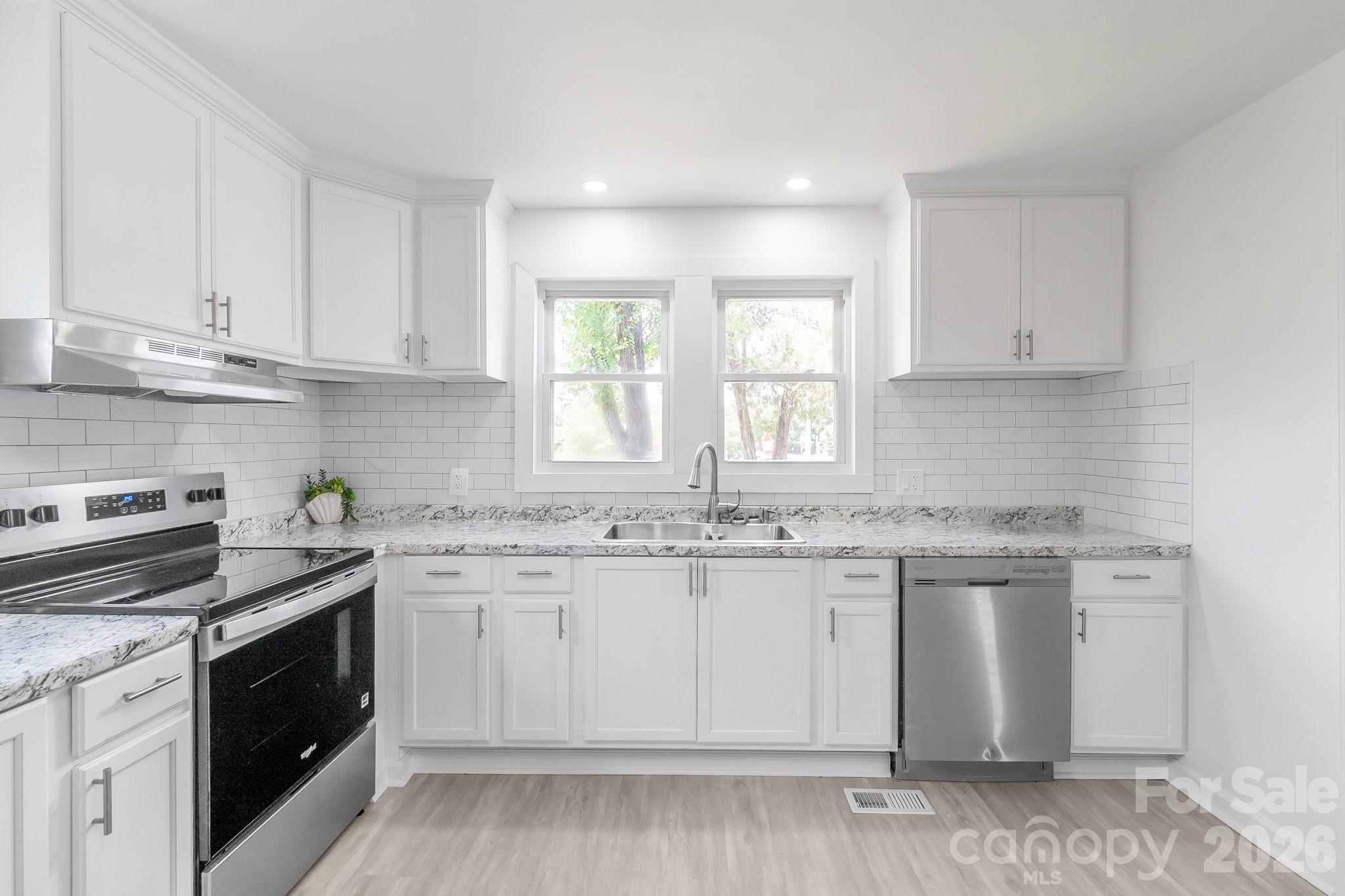 4228 Flat Creek Road — Heath Springs