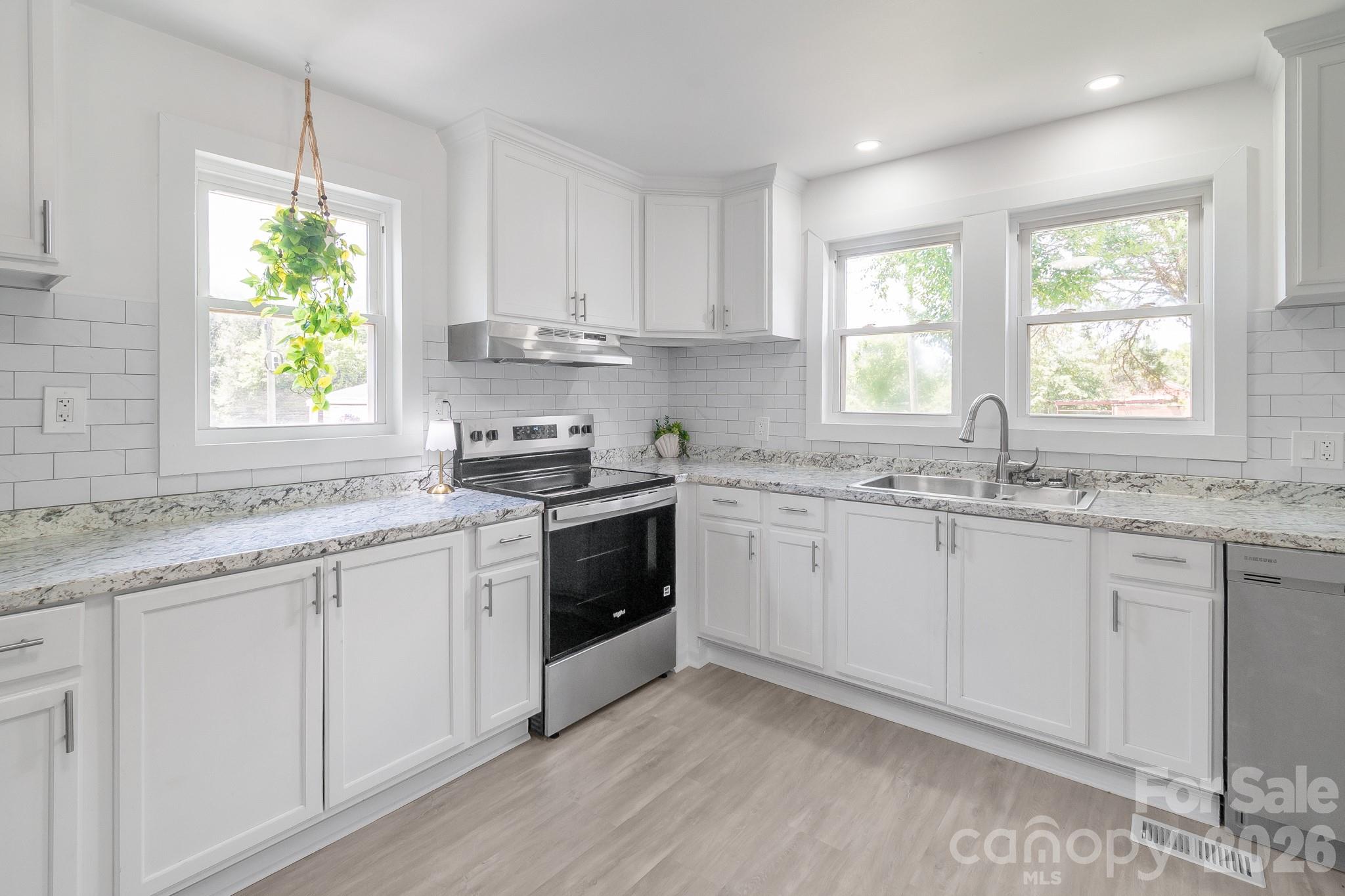 4228 Flat Creek Road — Heath Springs