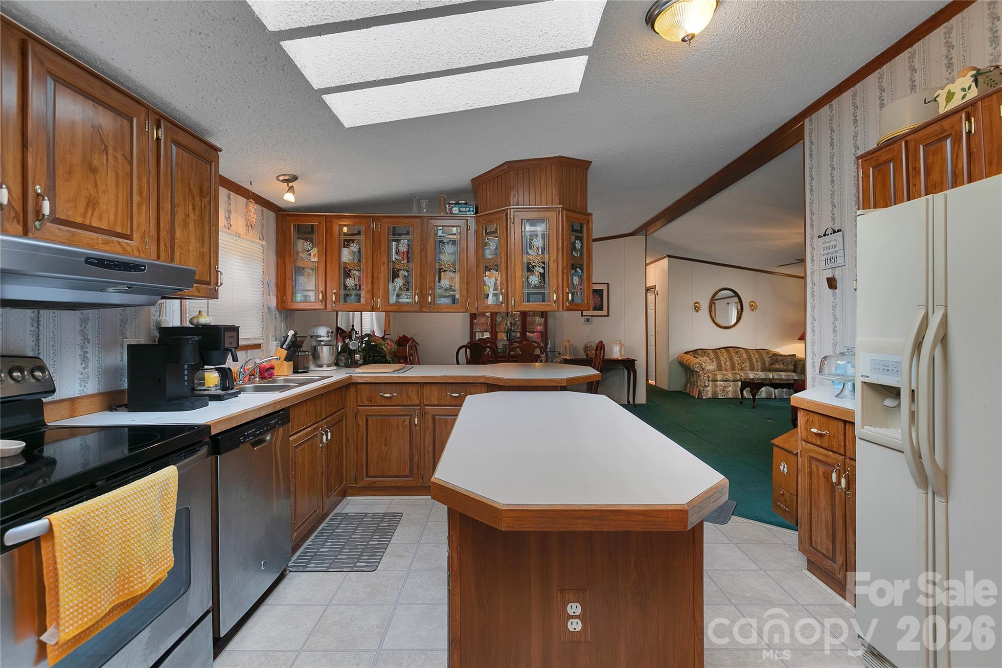 15 Windy Canyon Road — Candler