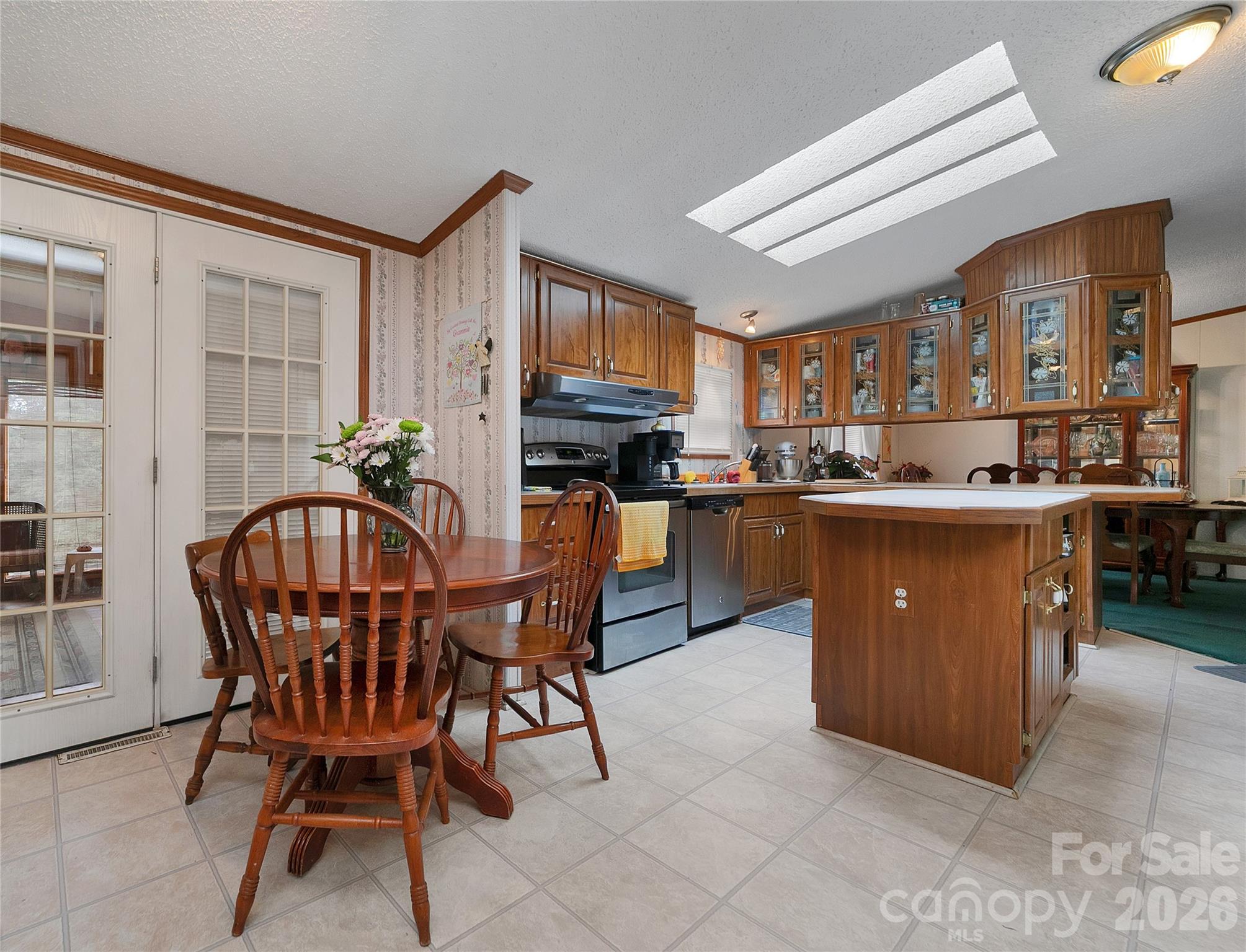 15 Windy Canyon Road — Candler
