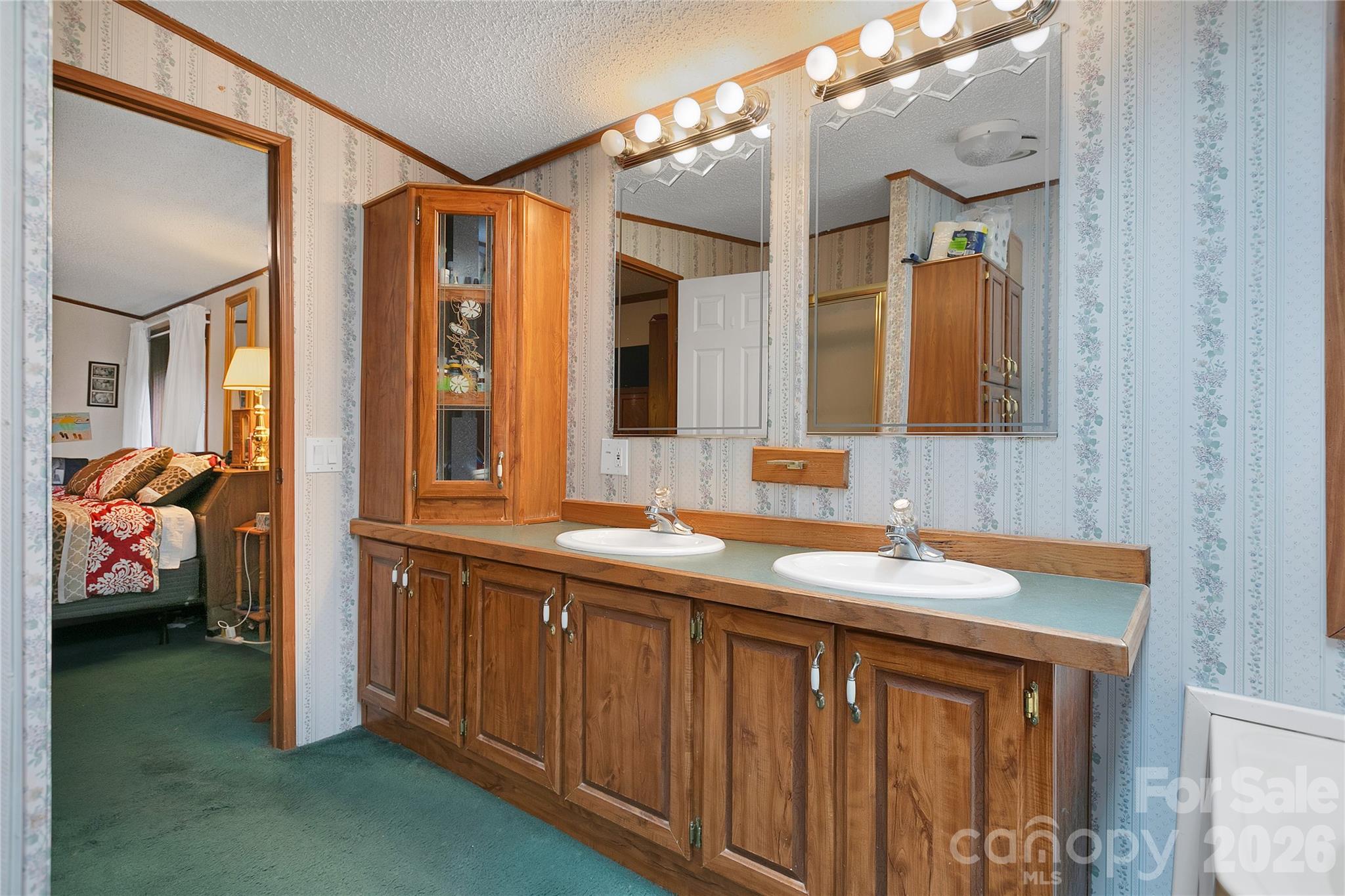 15 Windy Canyon Road — Candler