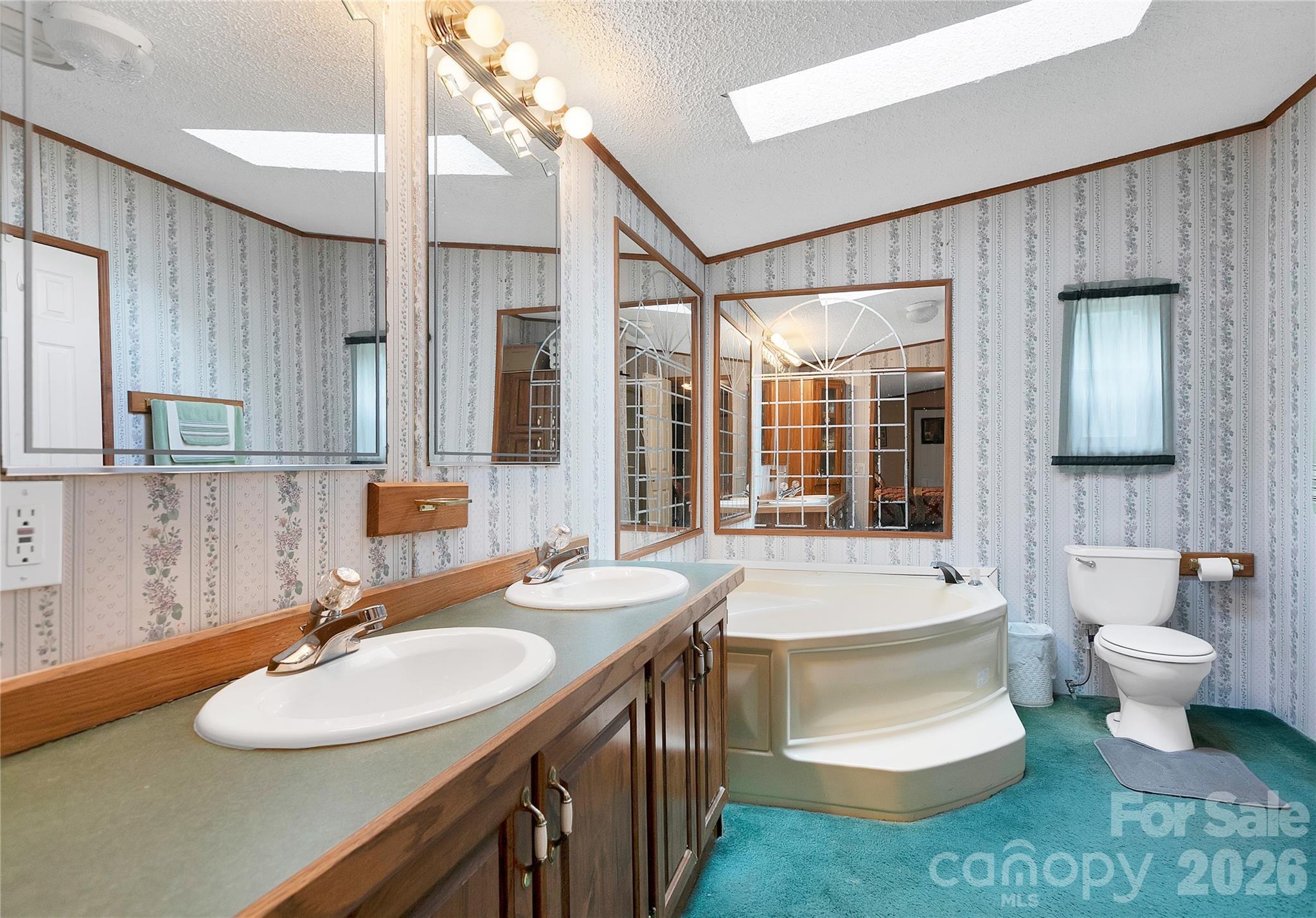 15 Windy Canyon Road — Candler