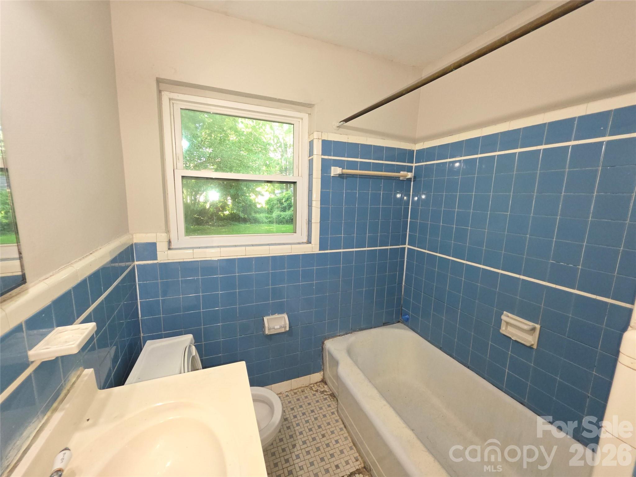 4132 Central Avenue — Charlotte