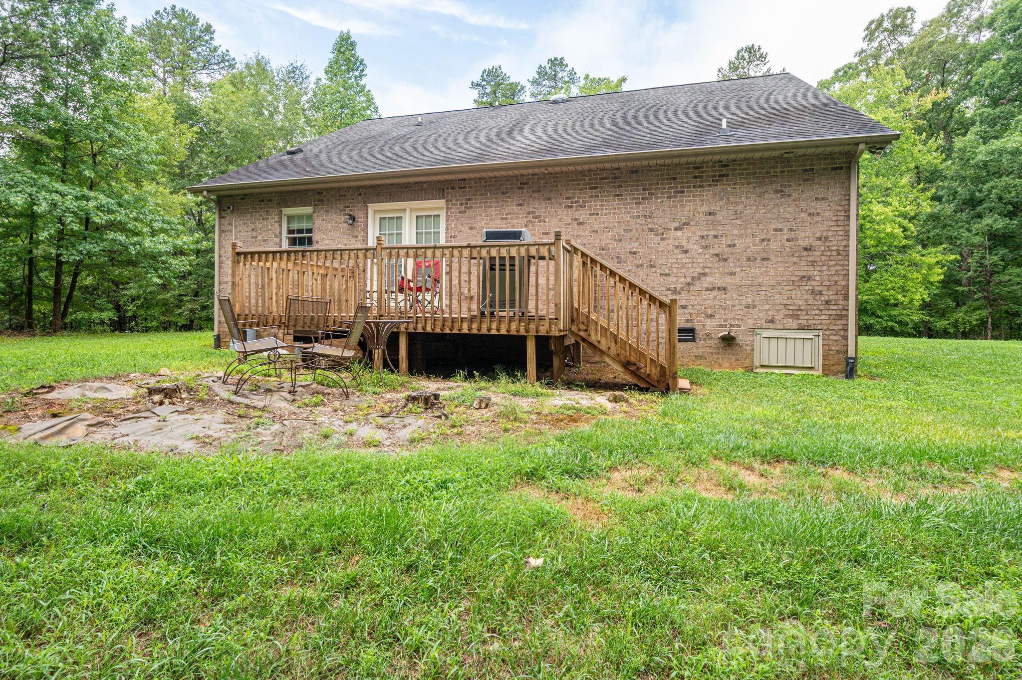 344 John Logan Lane — Gastonia