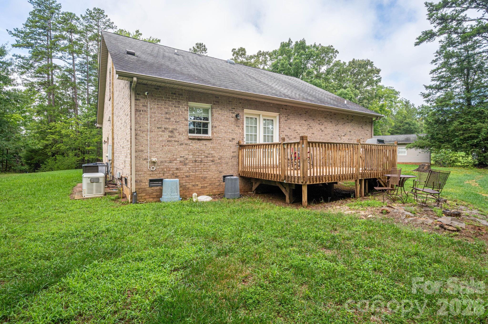 344 John Logan Lane — Gastonia