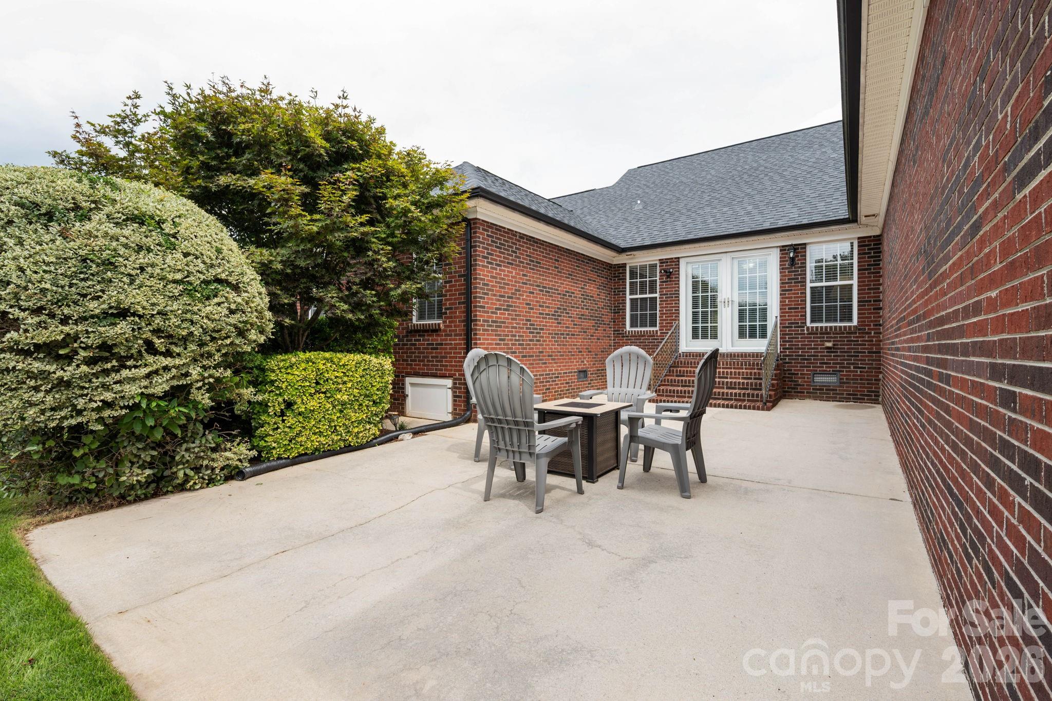 2502 Burton Estates Lane — Lincolnton