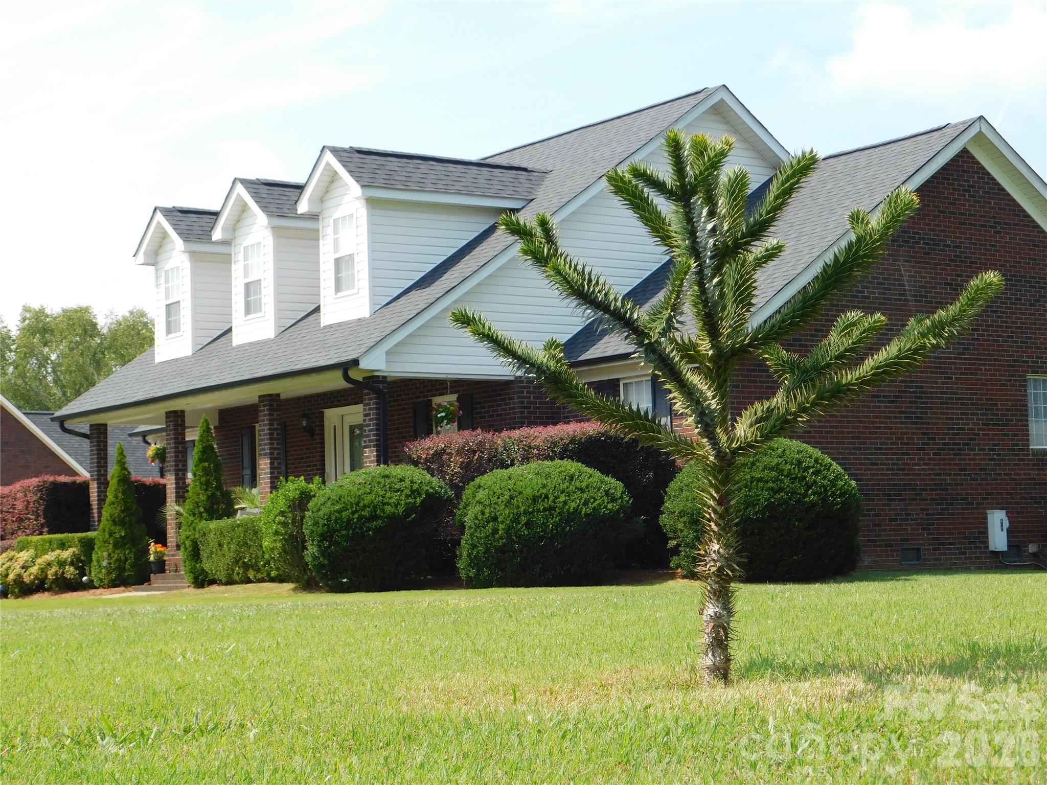 2502 Burton Estates Lane — Lincolnton