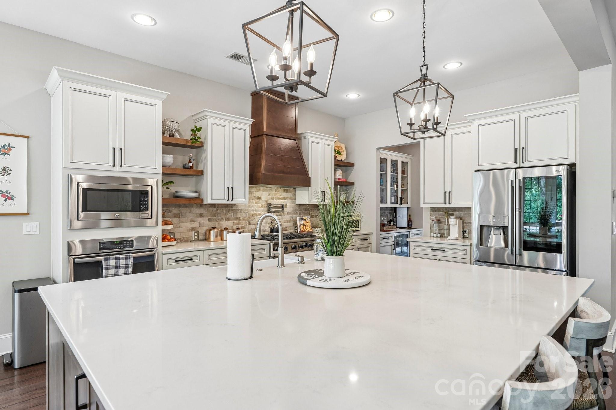 16521 Governors Club Court — Charlotte