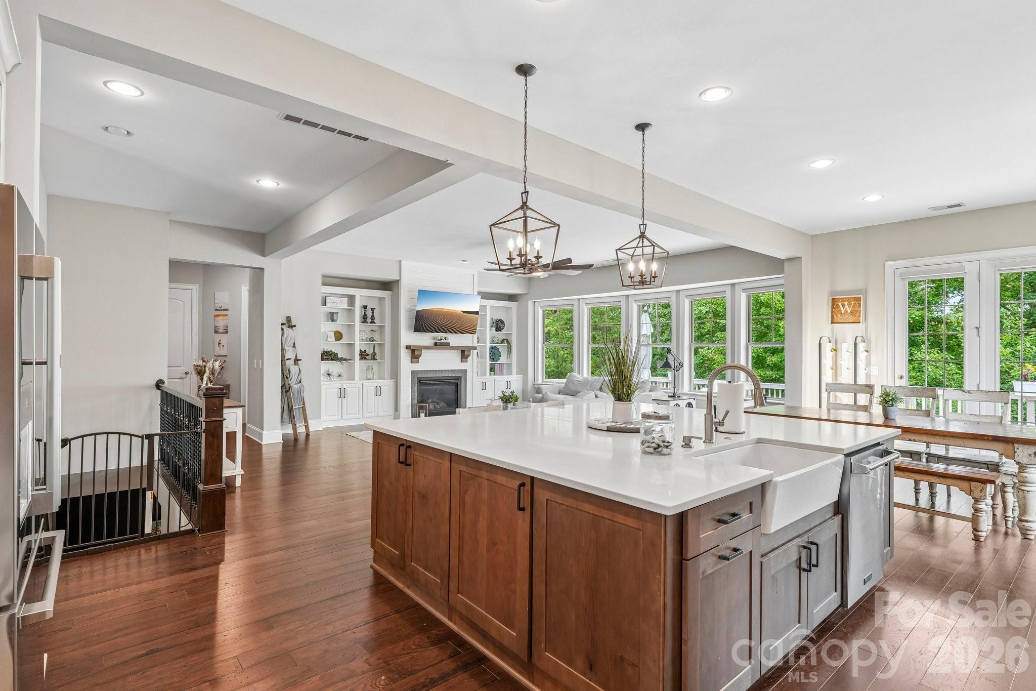 16521 Governors Club Court — Charlotte