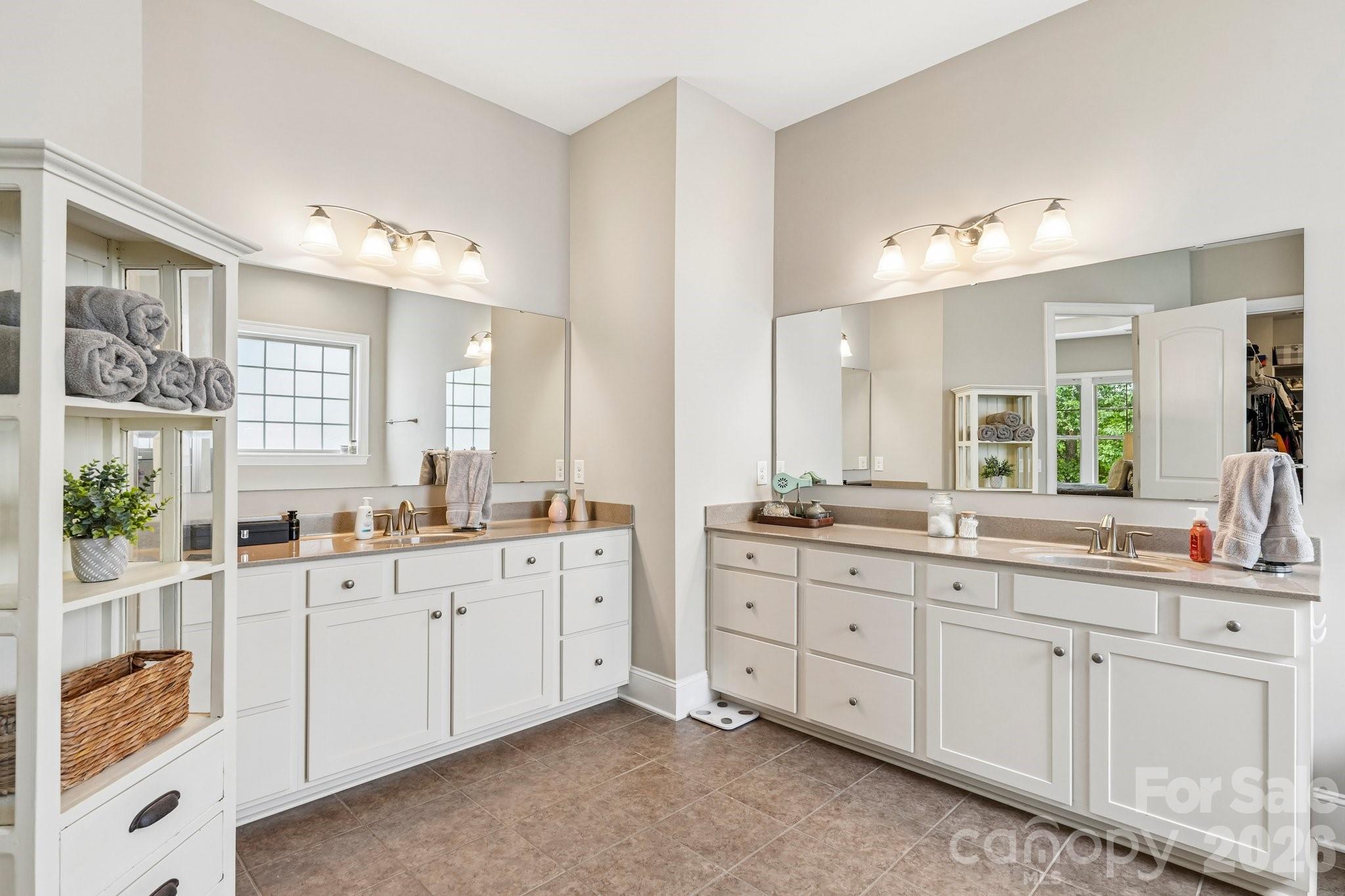 16521 Governors Club Court — Charlotte