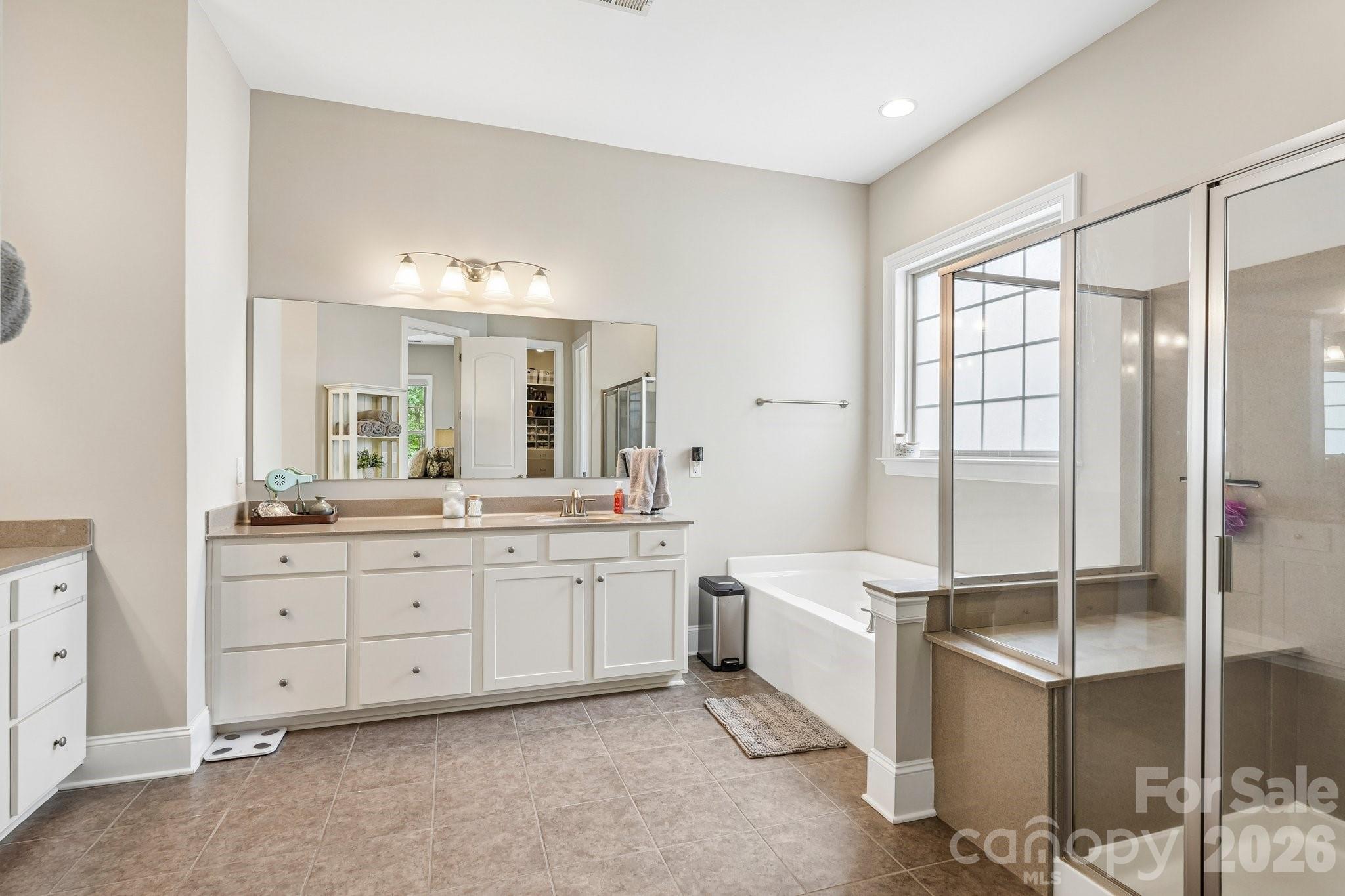 16521 Governors Club Court — Charlotte