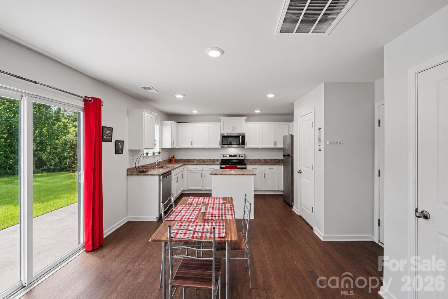 7217 Finnigan Road — Charlotte