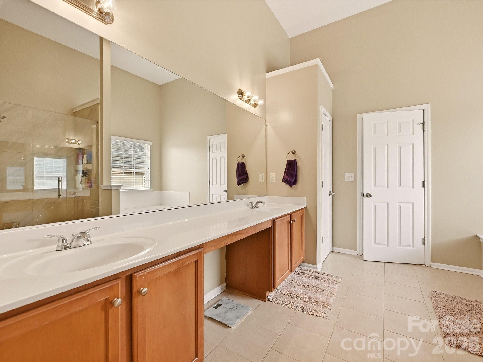 7648 Natalie Commons Drive — Denver