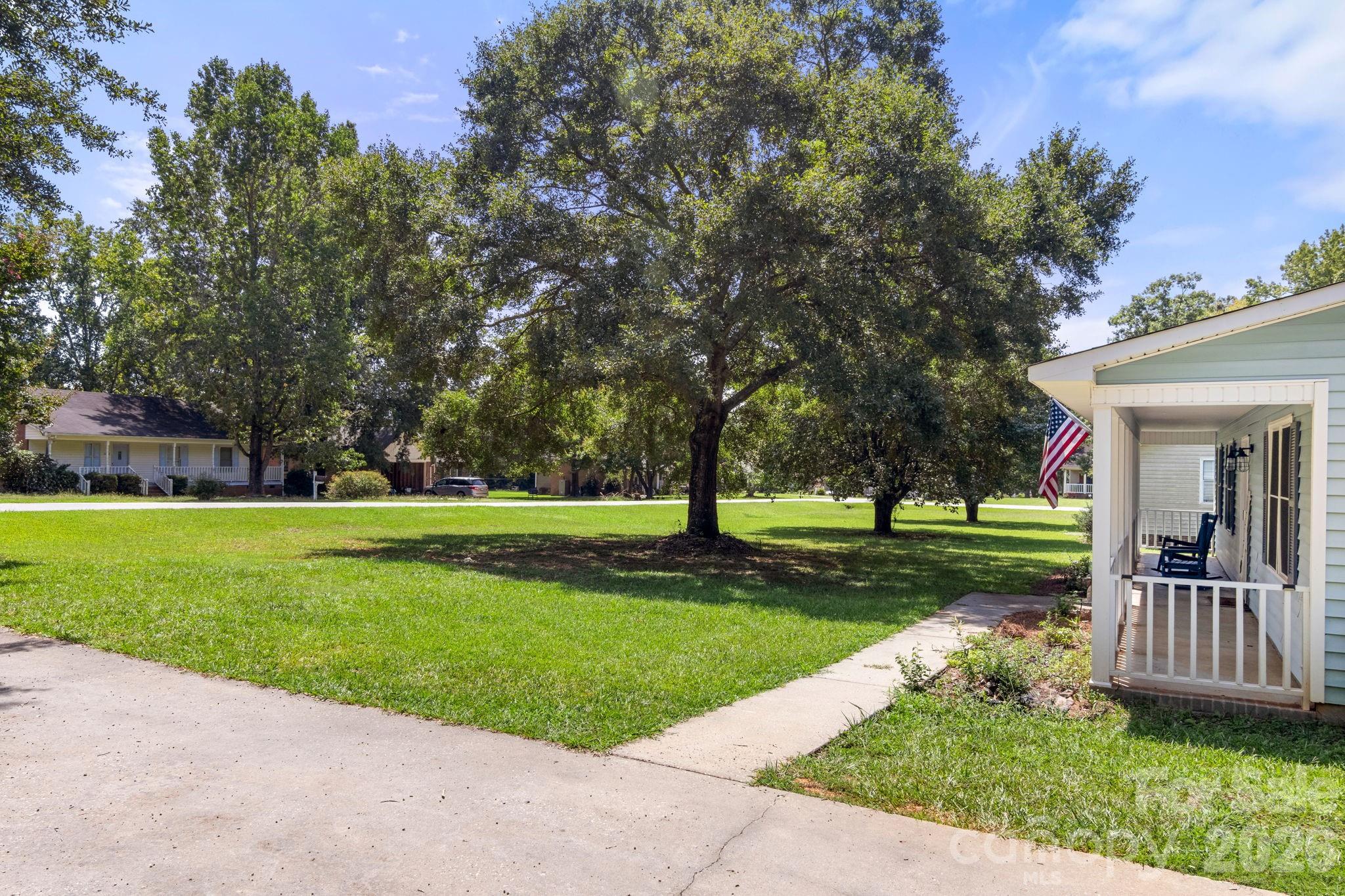 1820 Bridgewood Drive — Lancaster
