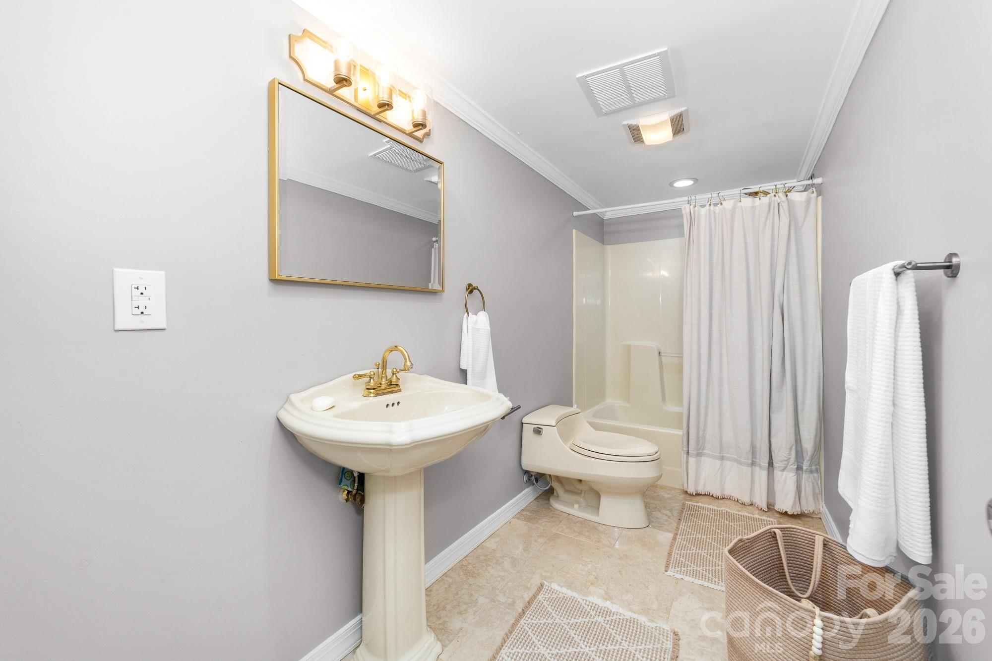 4421 Montibello Drive — Charlotte