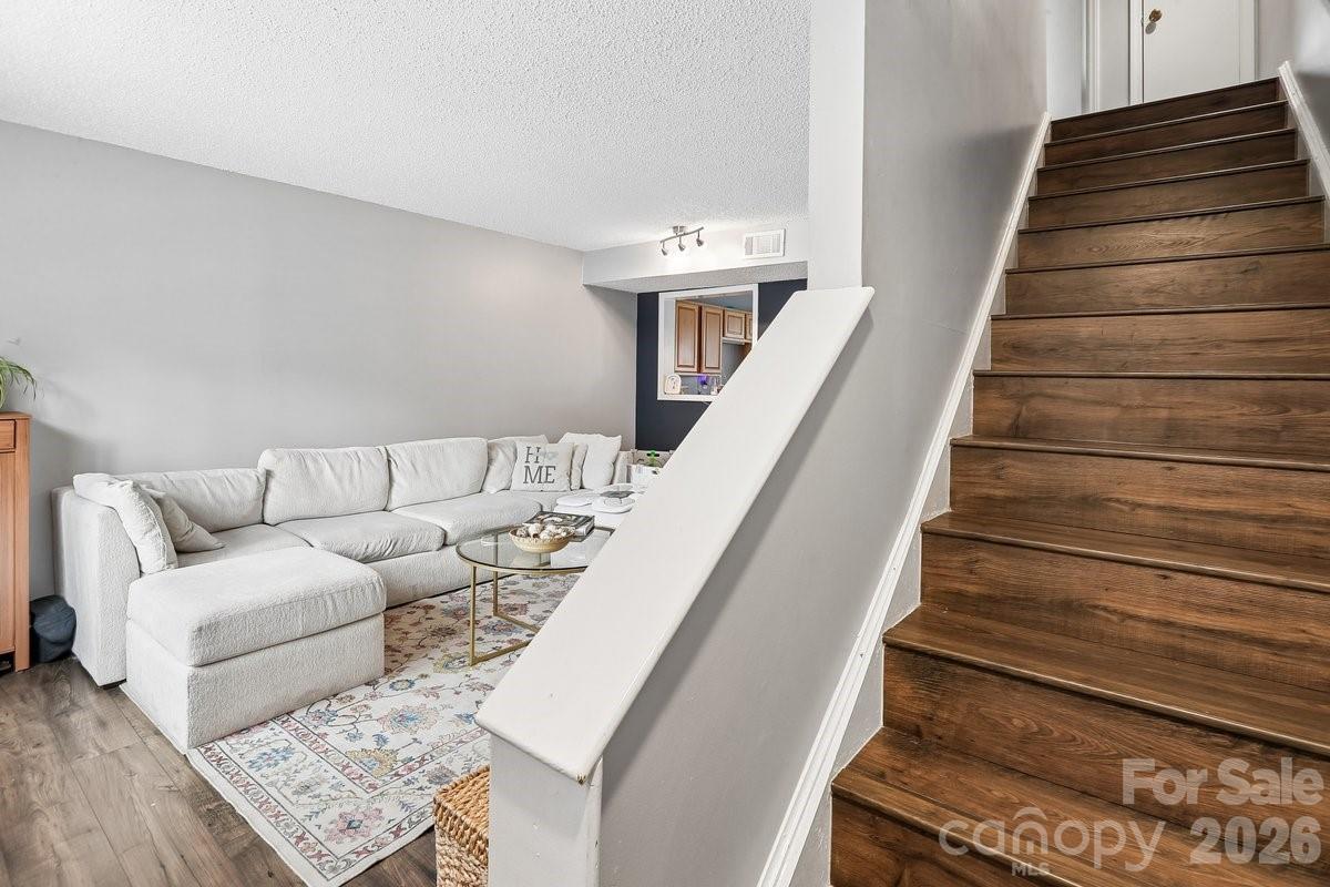 1300 Larchmont Place #303 — Salisbury