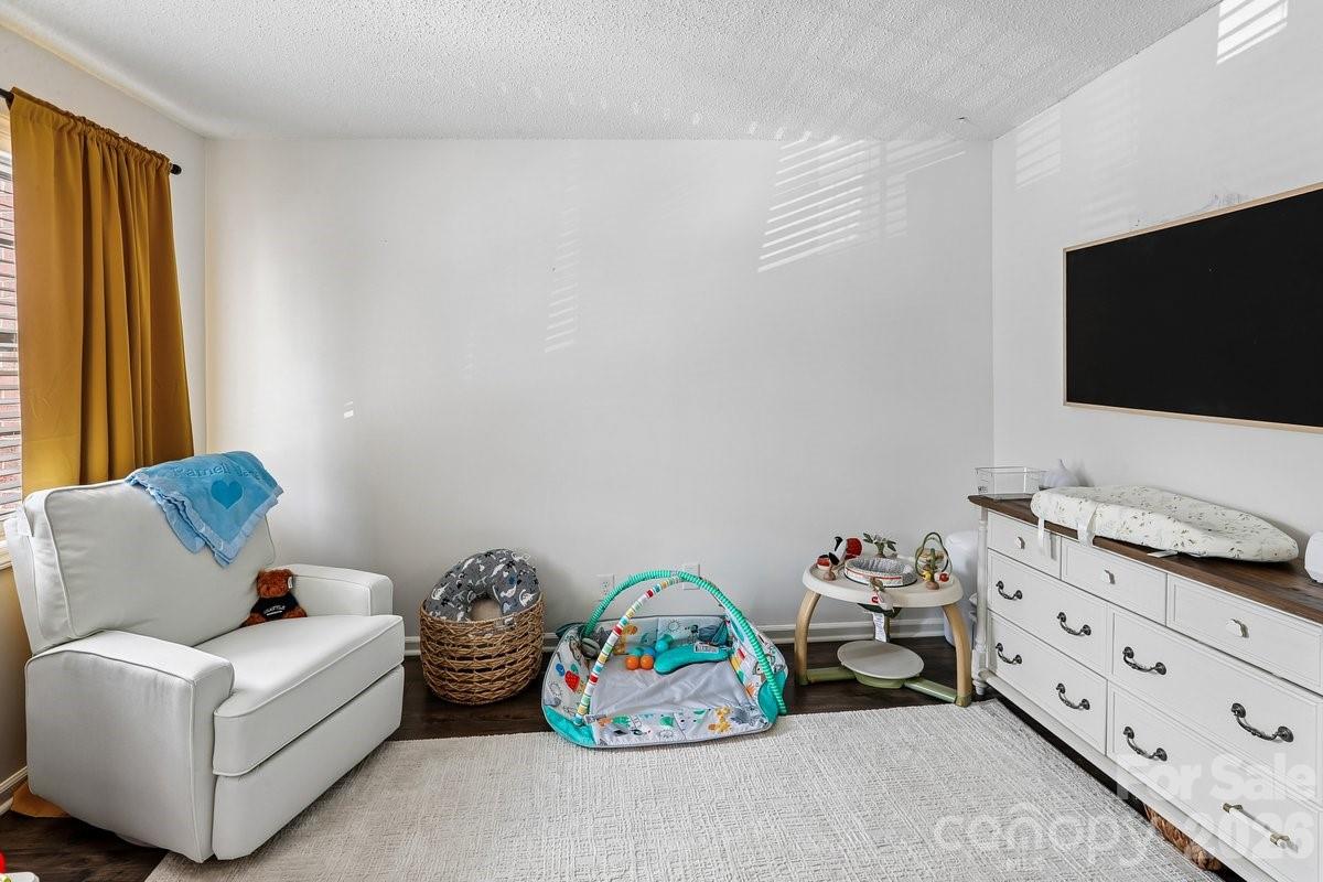 1300 Larchmont Place #303 — Salisbury