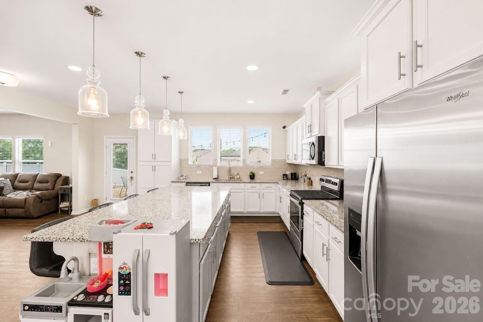 2834 Kinloch Court — Clover
