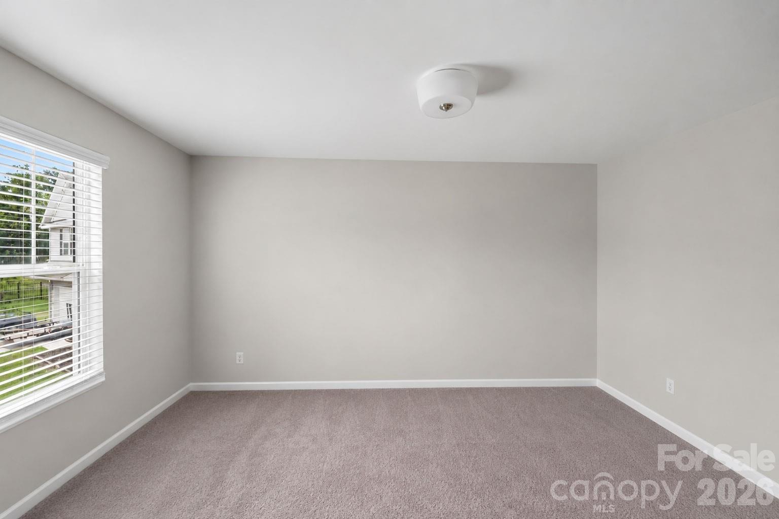 2834 Kinloch Court — Clover