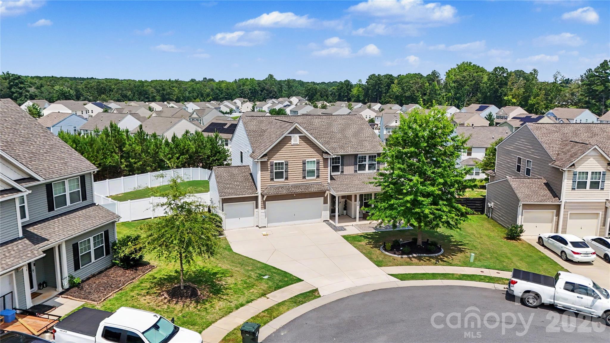 2834 Kinloch Court — Clover