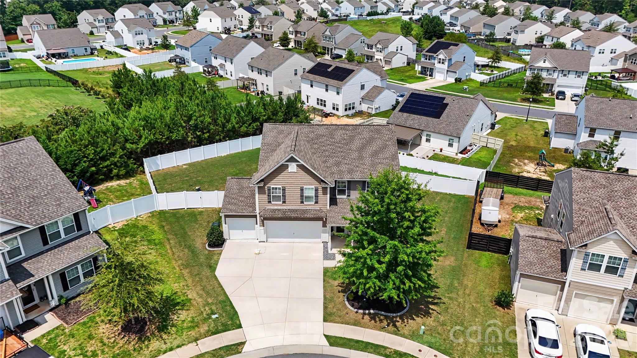 2834 Kinloch Court — Clover