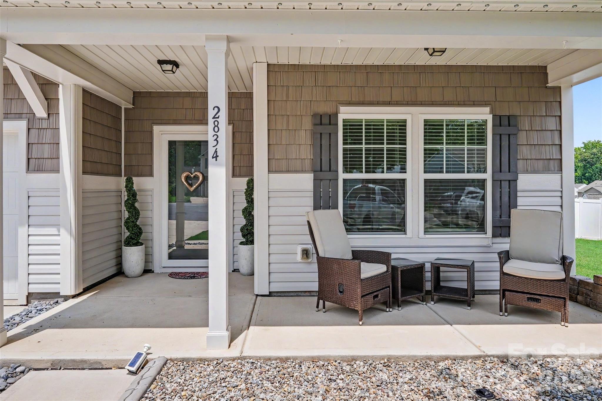 2834 Kinloch Court — Clover