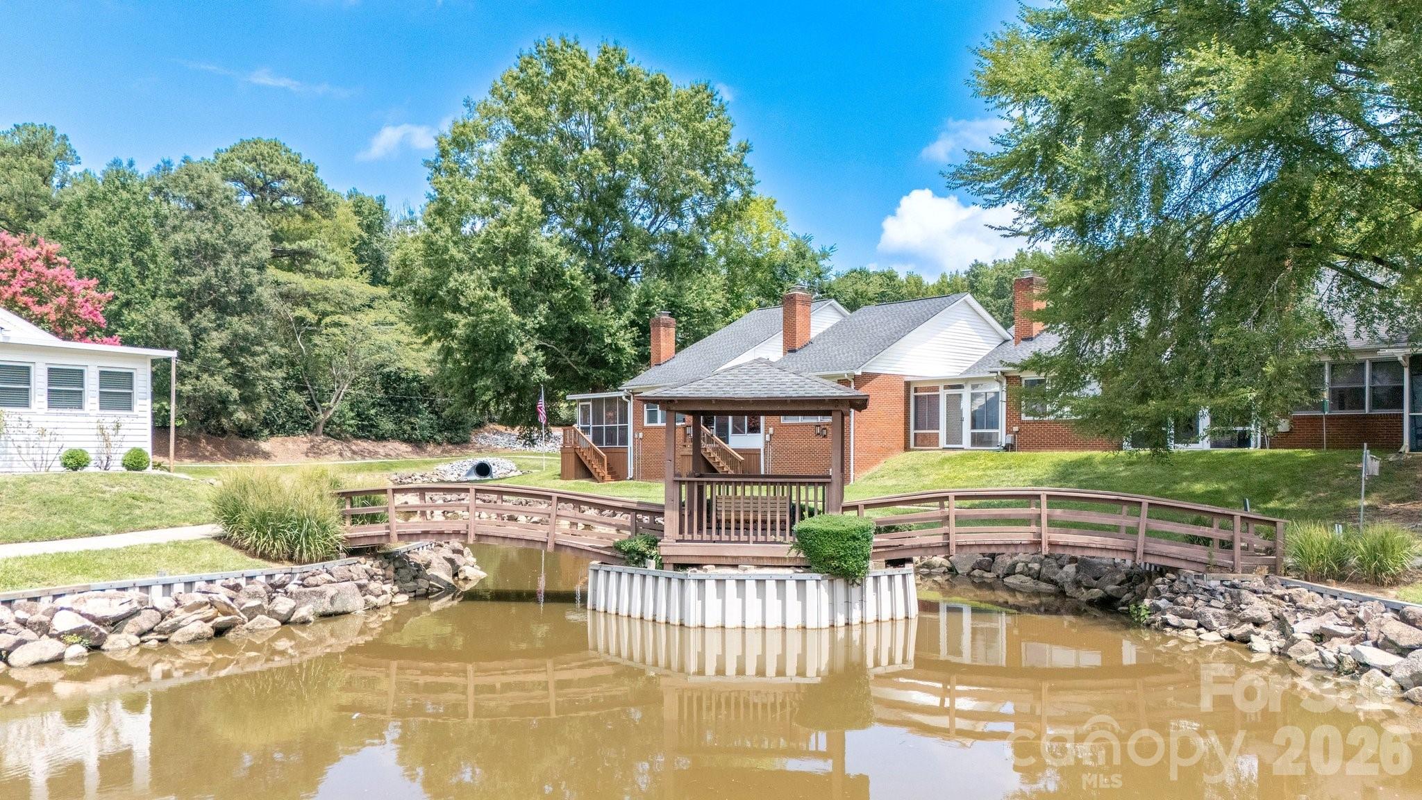 19940 Oak Leaf Circle — Cornelius