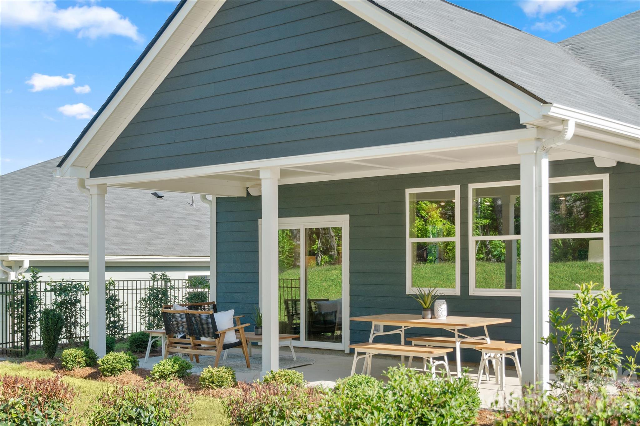 6042 Bella Vista Drive — Denver
