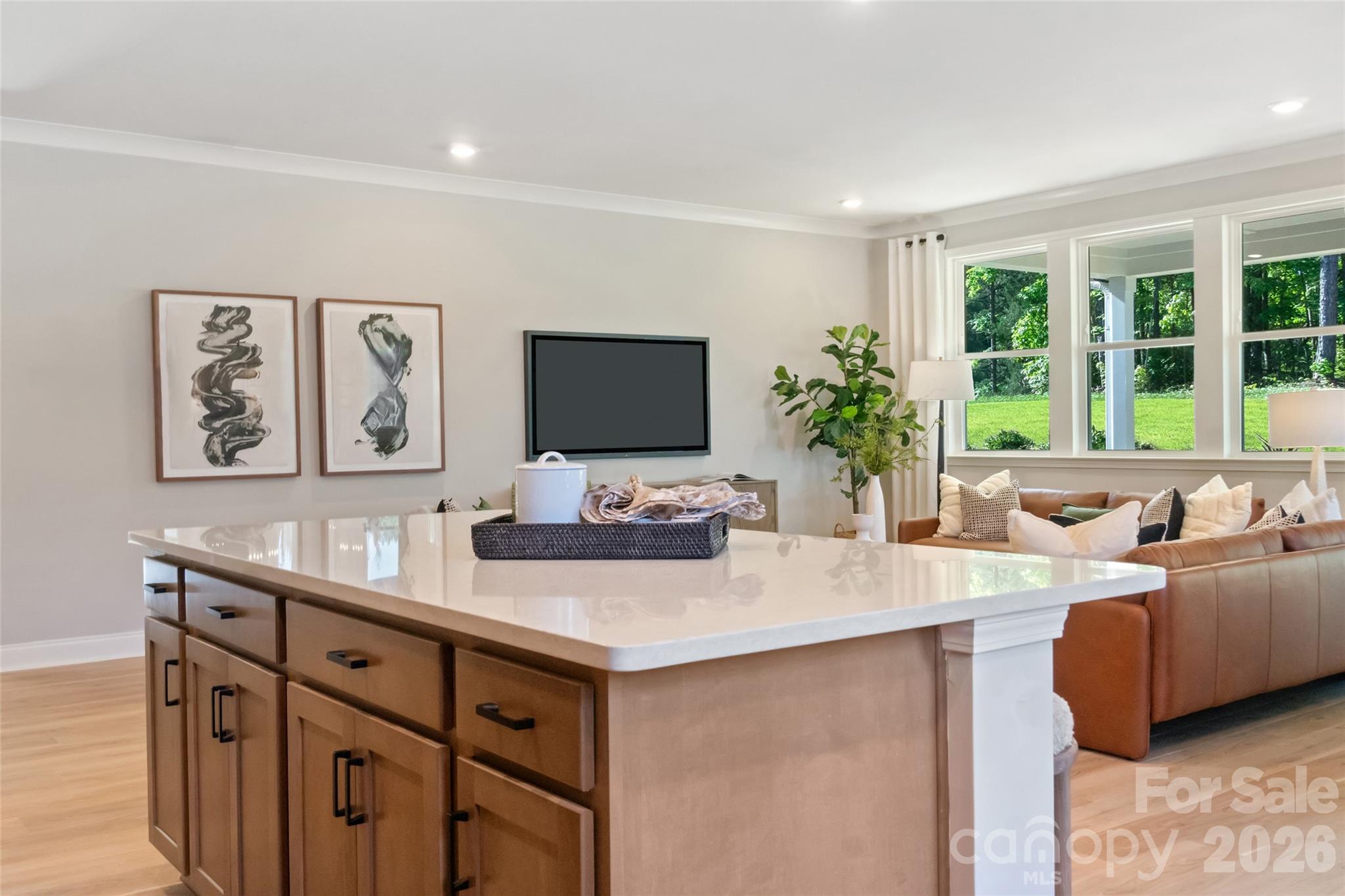 6042 Bella Vista Drive — Denver