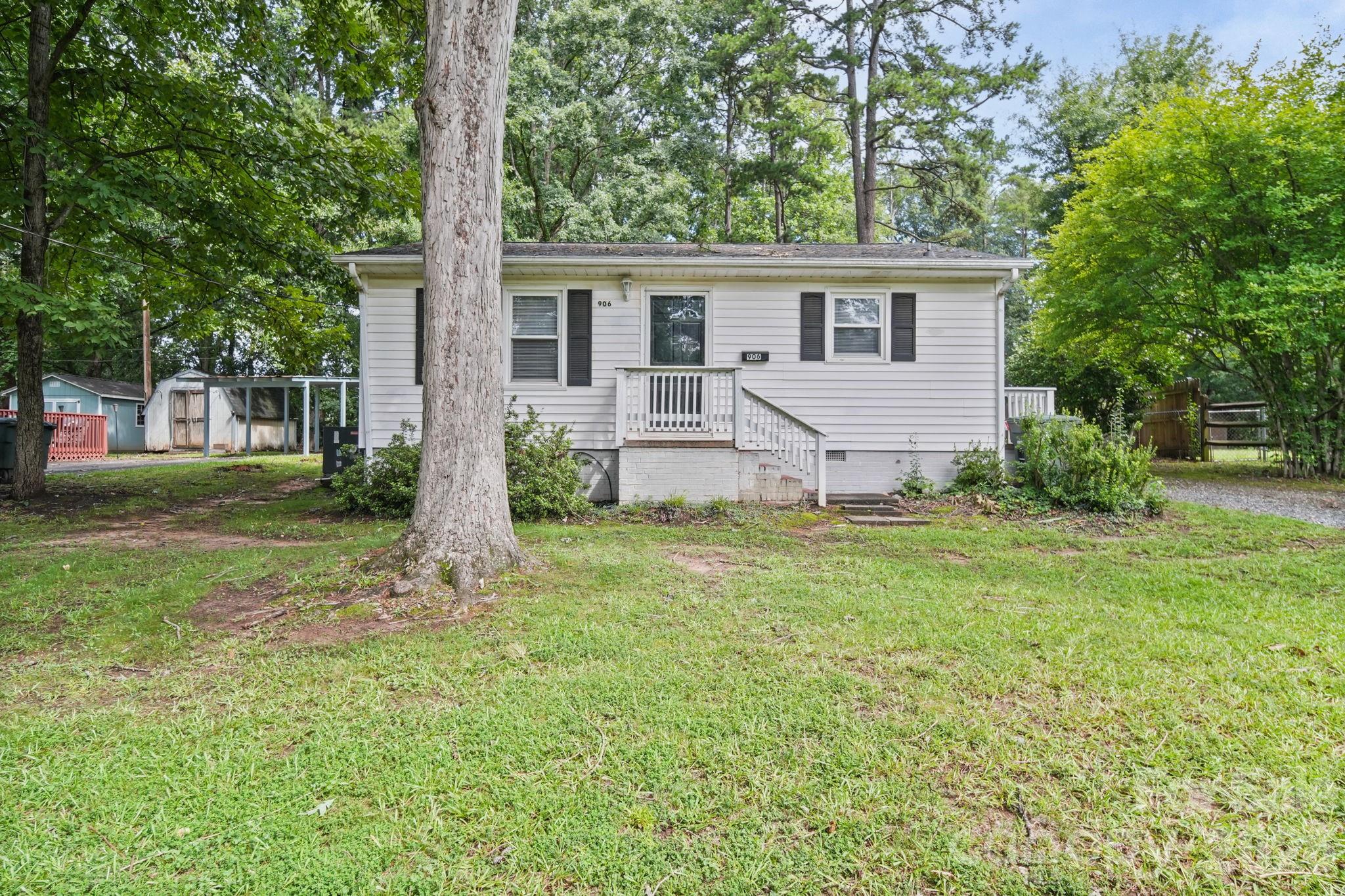 906 E 10th Avenue #5 — Gastonia