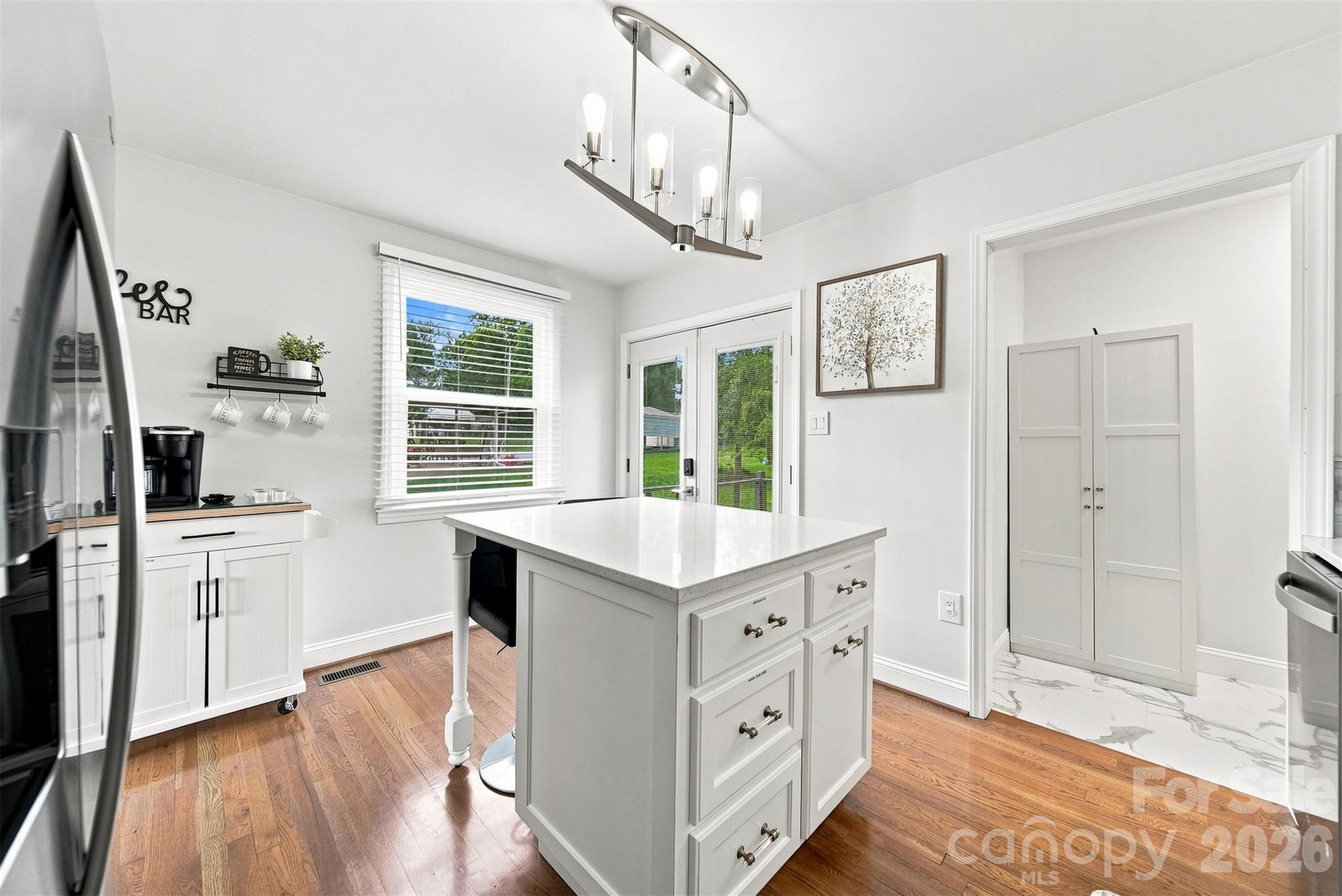 129 33rd Street NW — Hickory