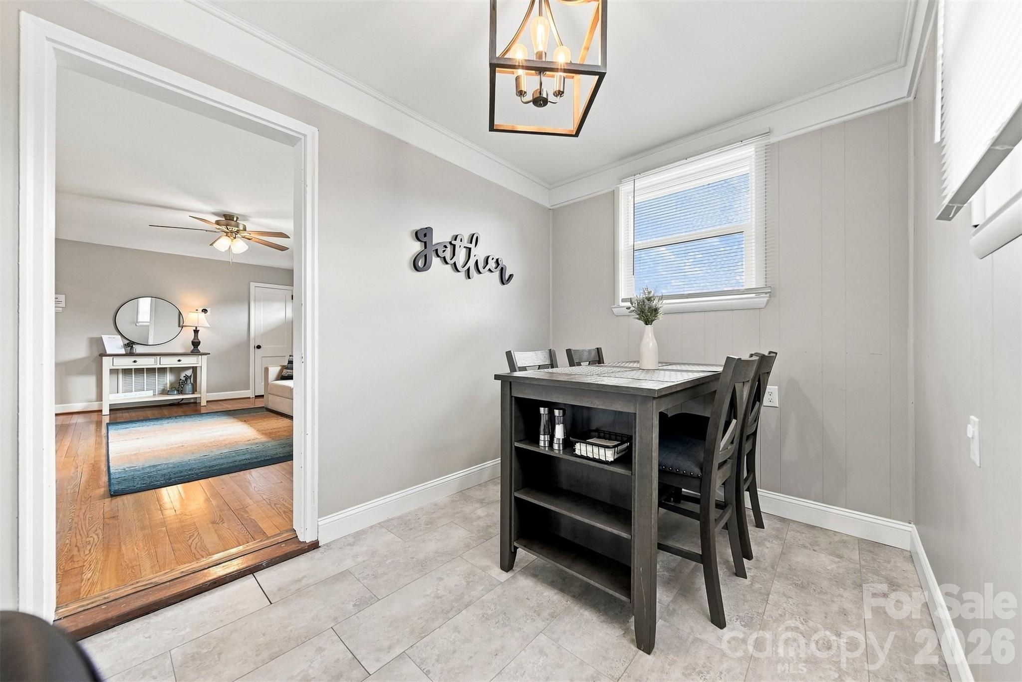 129 33rd Street NW — Hickory