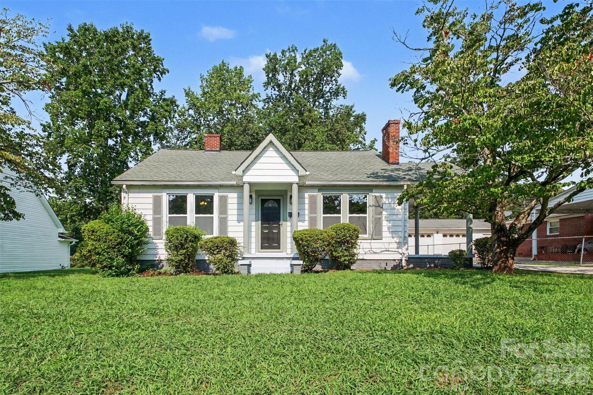810 S Bostian Street — China Grove