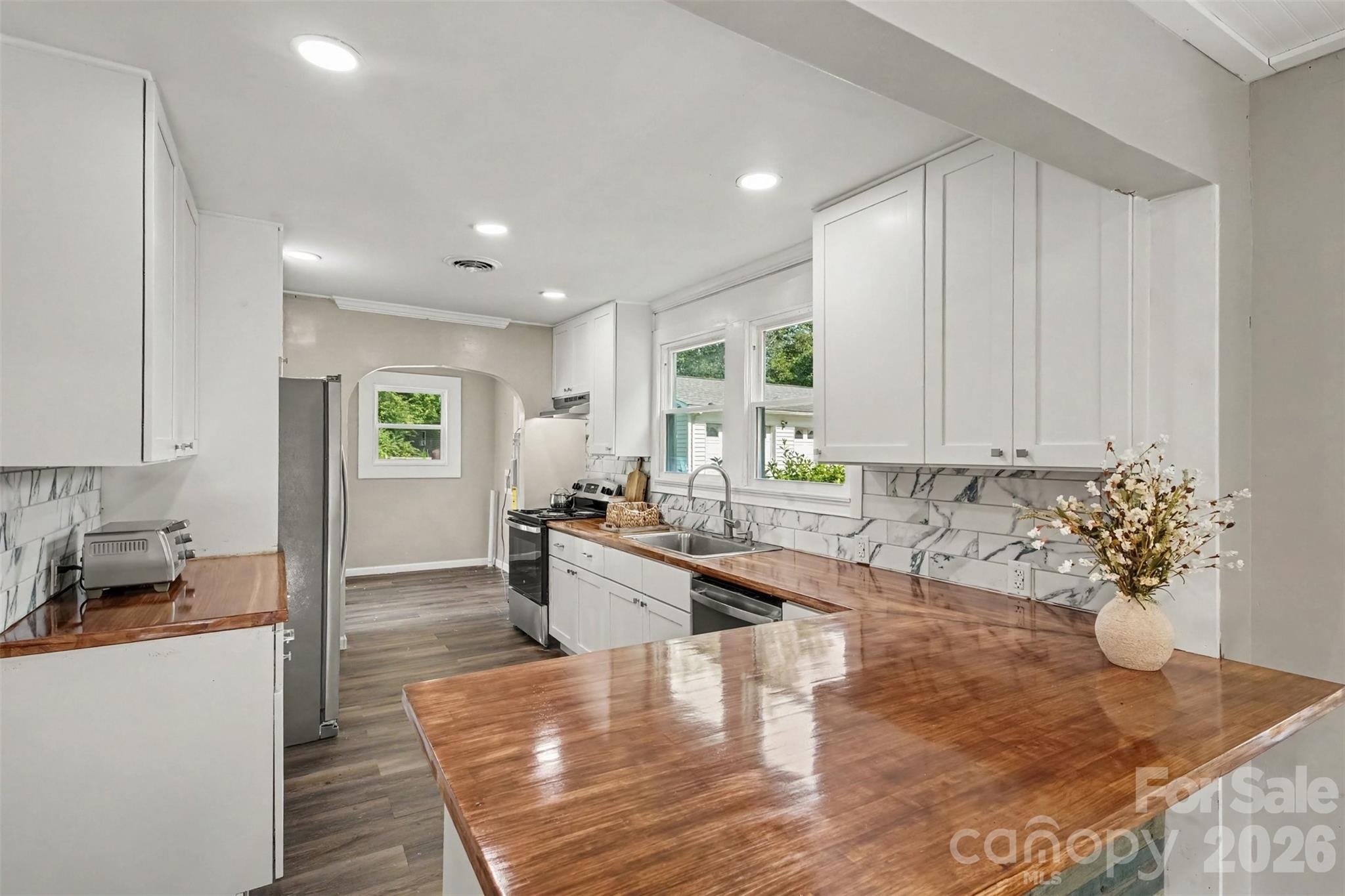 810 S Bostian Street — China Grove