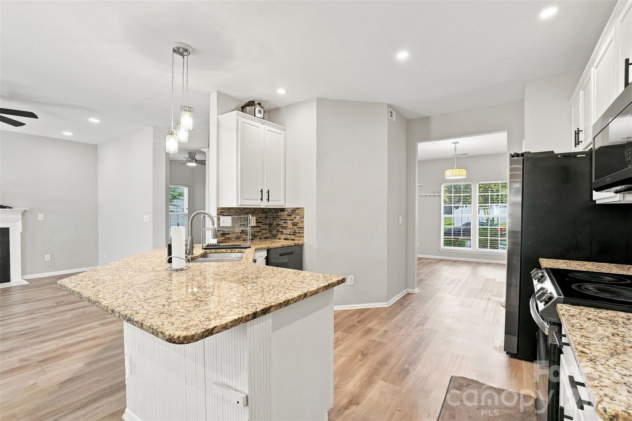 11841 Royal Castle Court — Charlotte