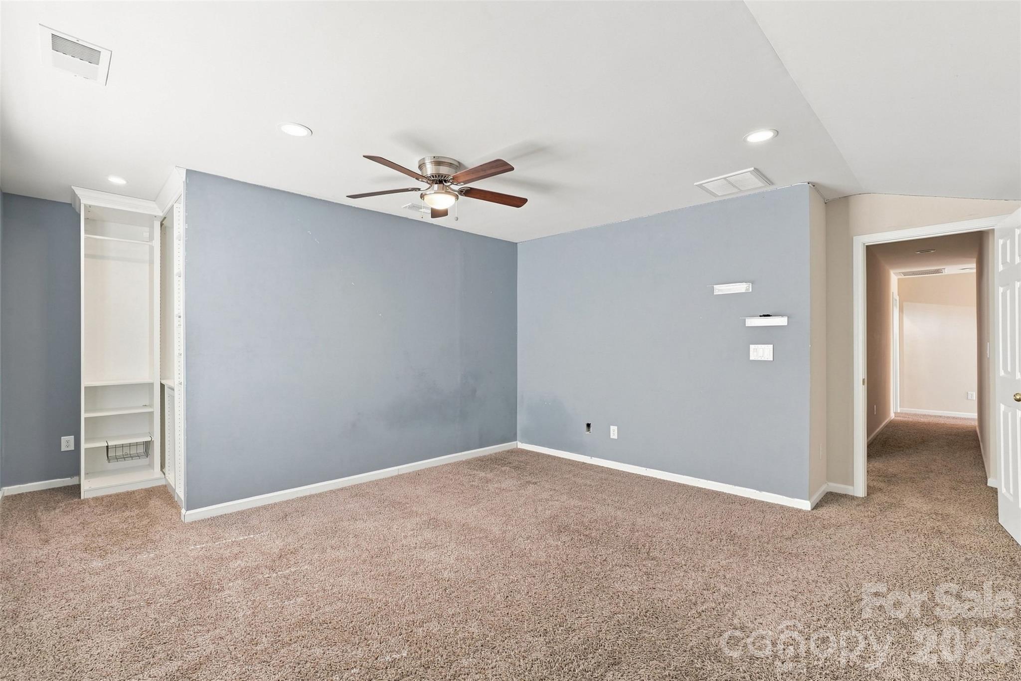 11841 Royal Castle Court — Charlotte