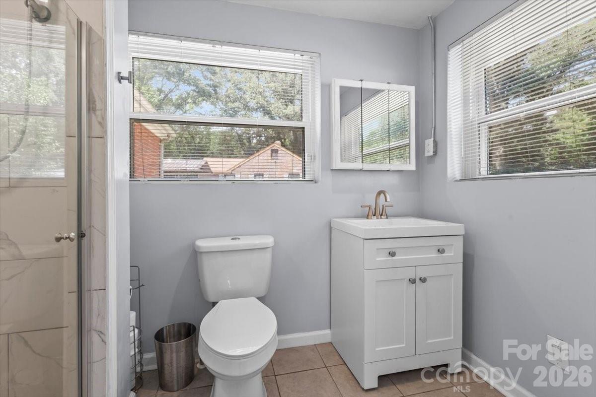 409 Toddville Road — Charlotte